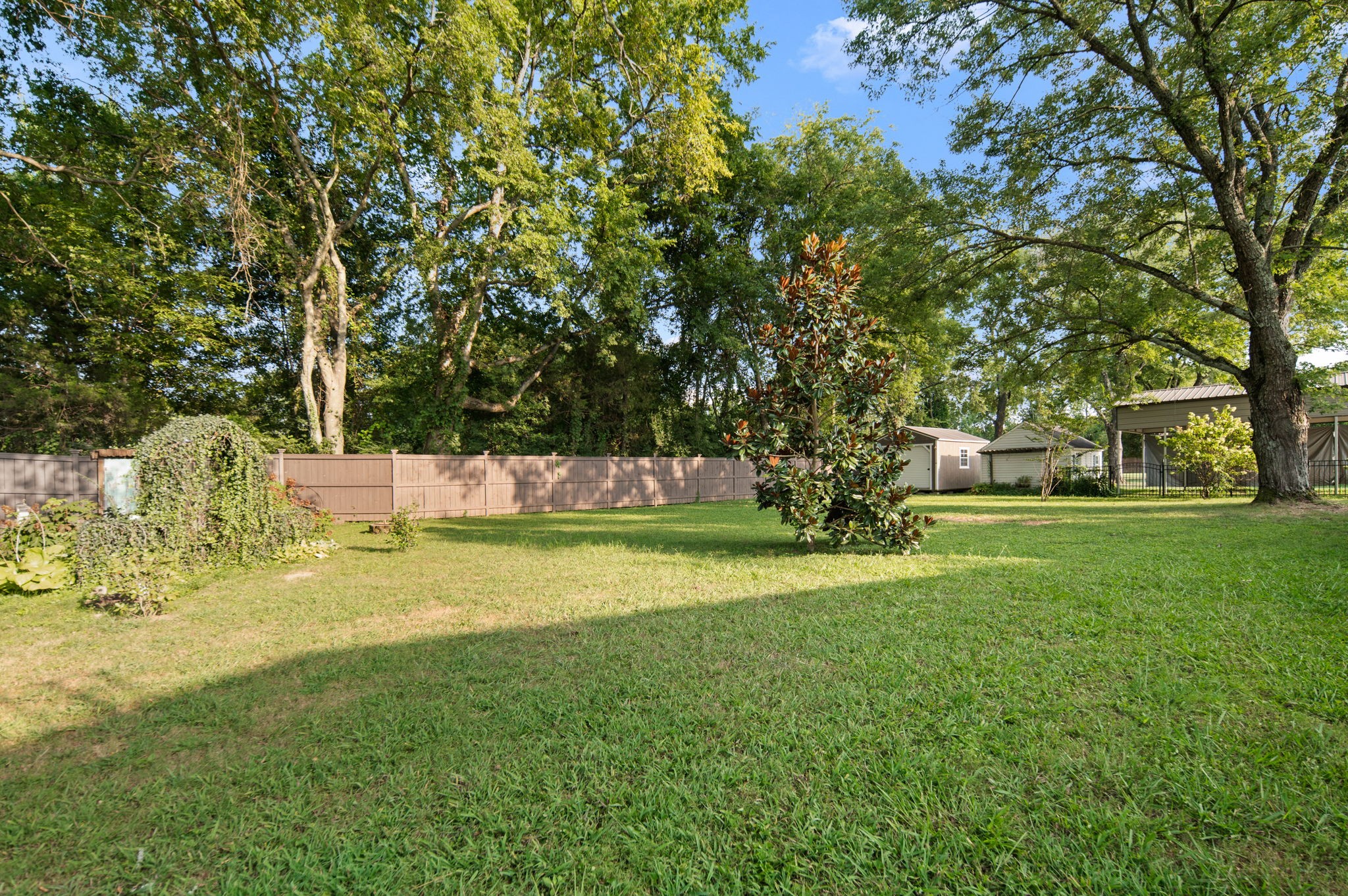 2814 Archer Ave Property Photo 41