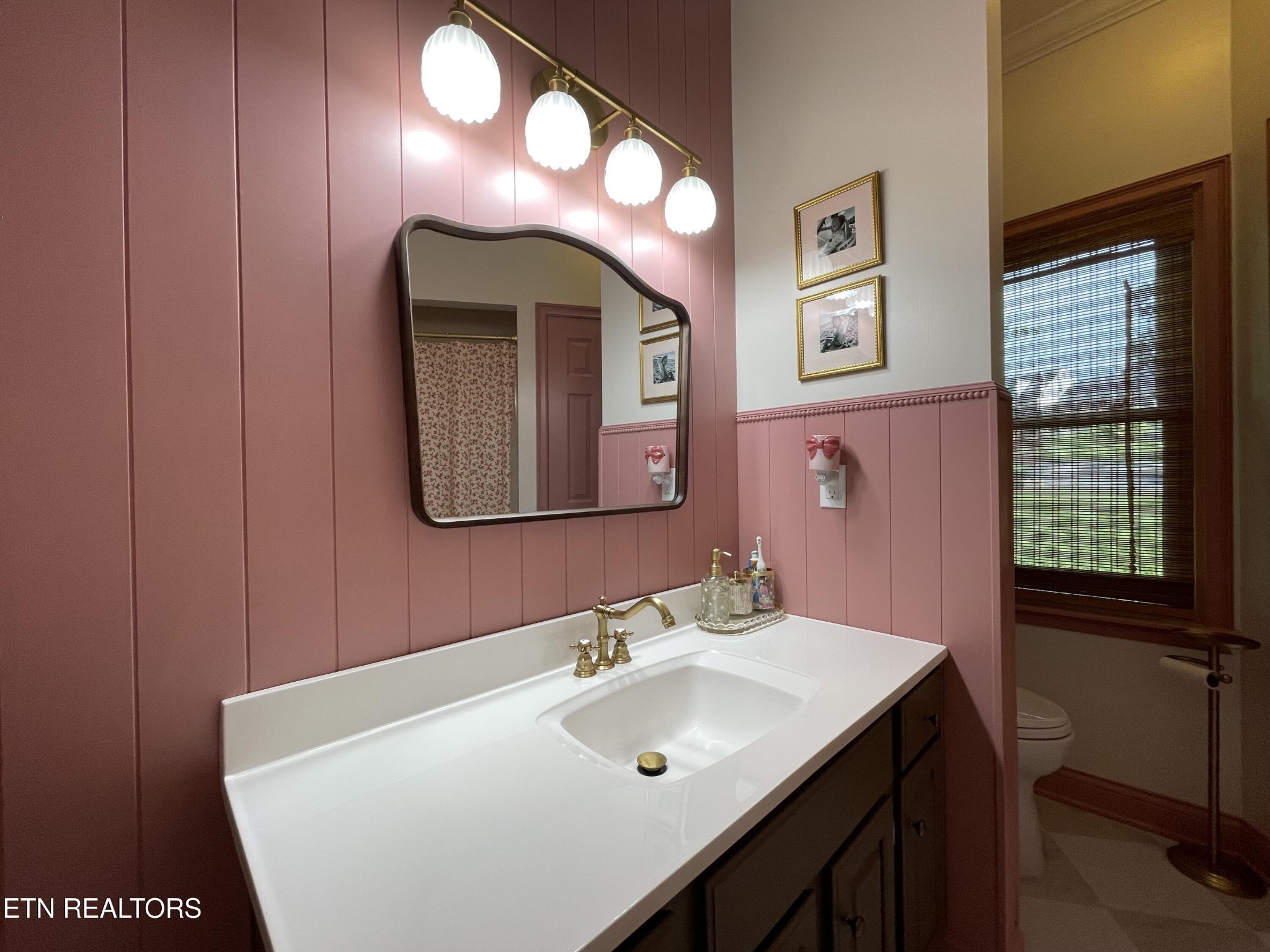 103 Farmington Place Property Photo 21