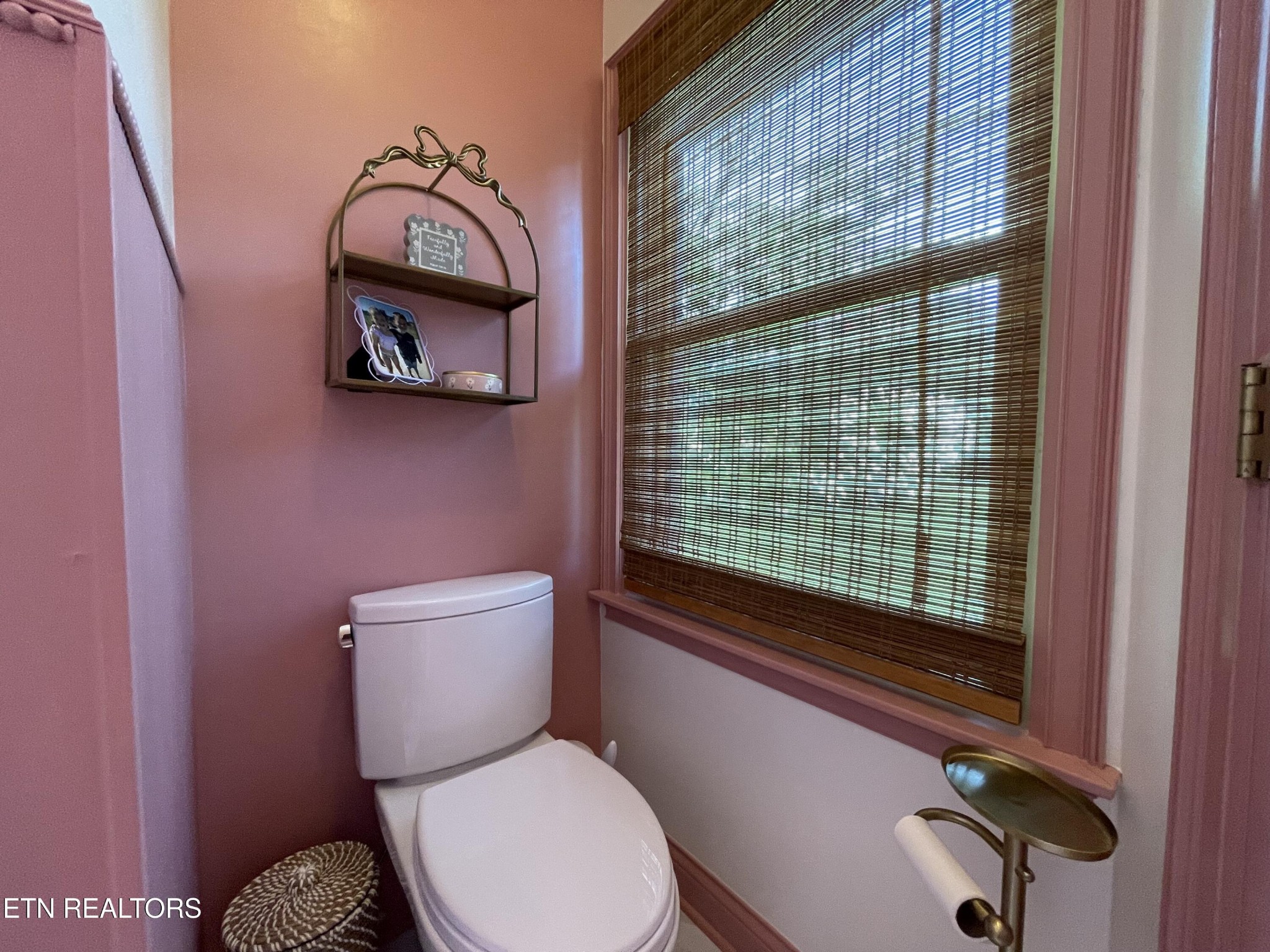 103 Farmington Place Property Photo 23