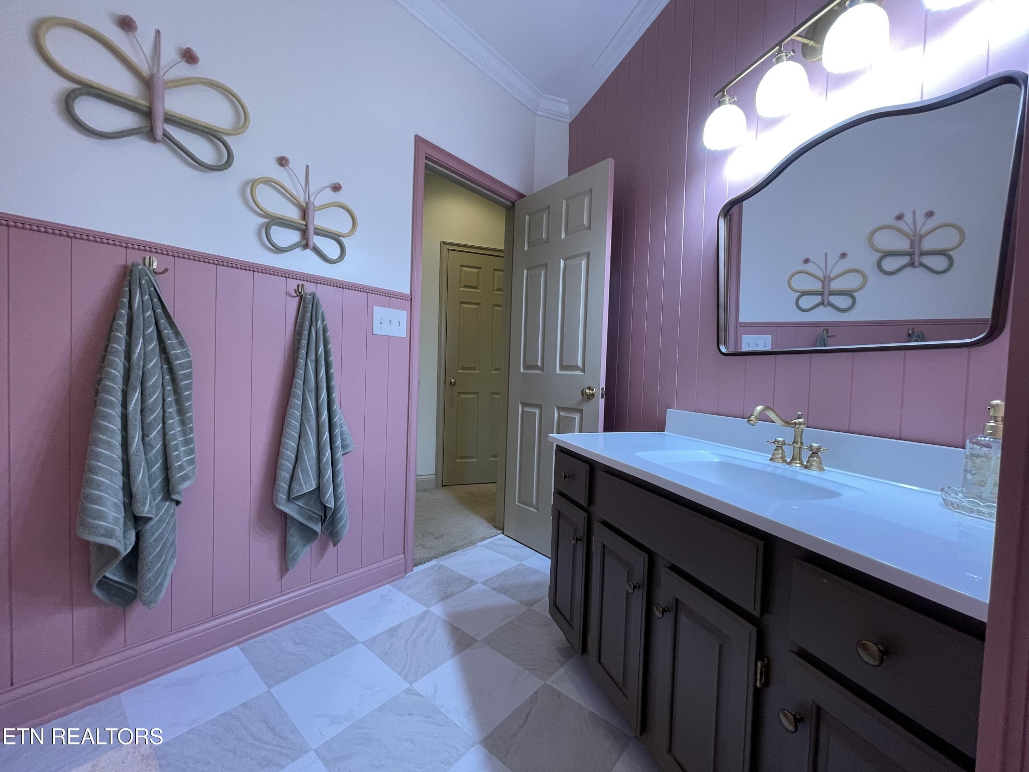 103 Farmington Place Property Photo 24