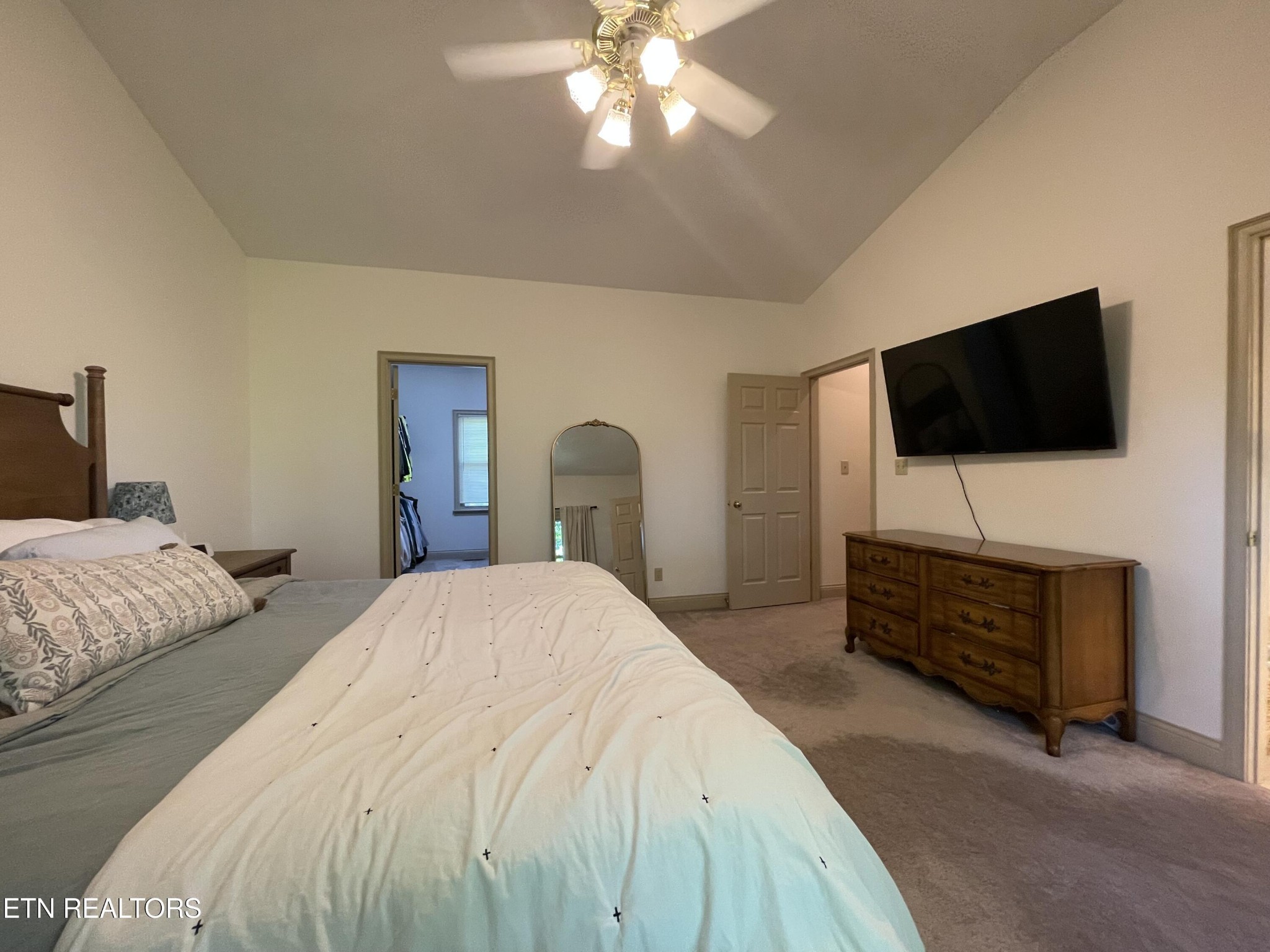 103 Farmington Place Property Photo 32