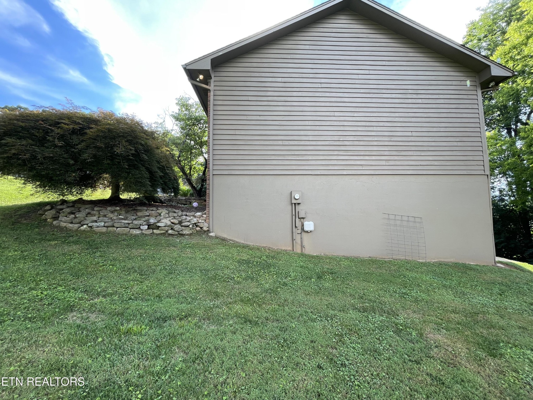 103 Farmington Place Property Photo 46