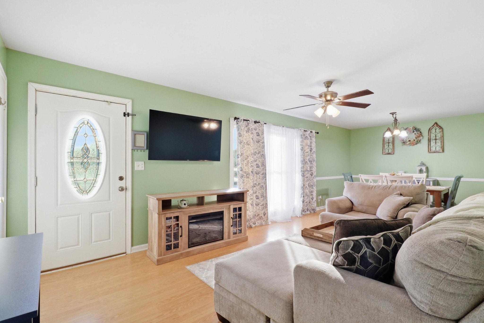 119 Gilbert Drive Property Photo 4