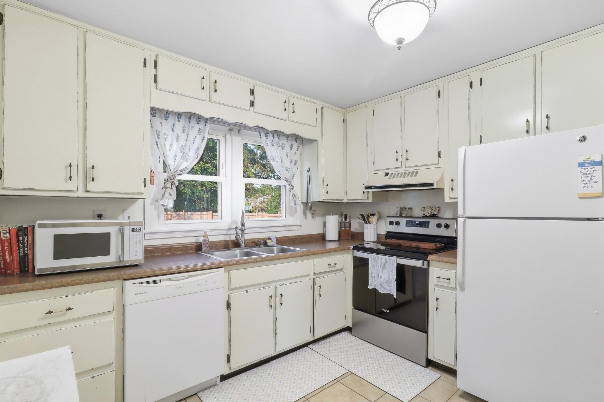 119 Gilbert Drive Property Photo 11