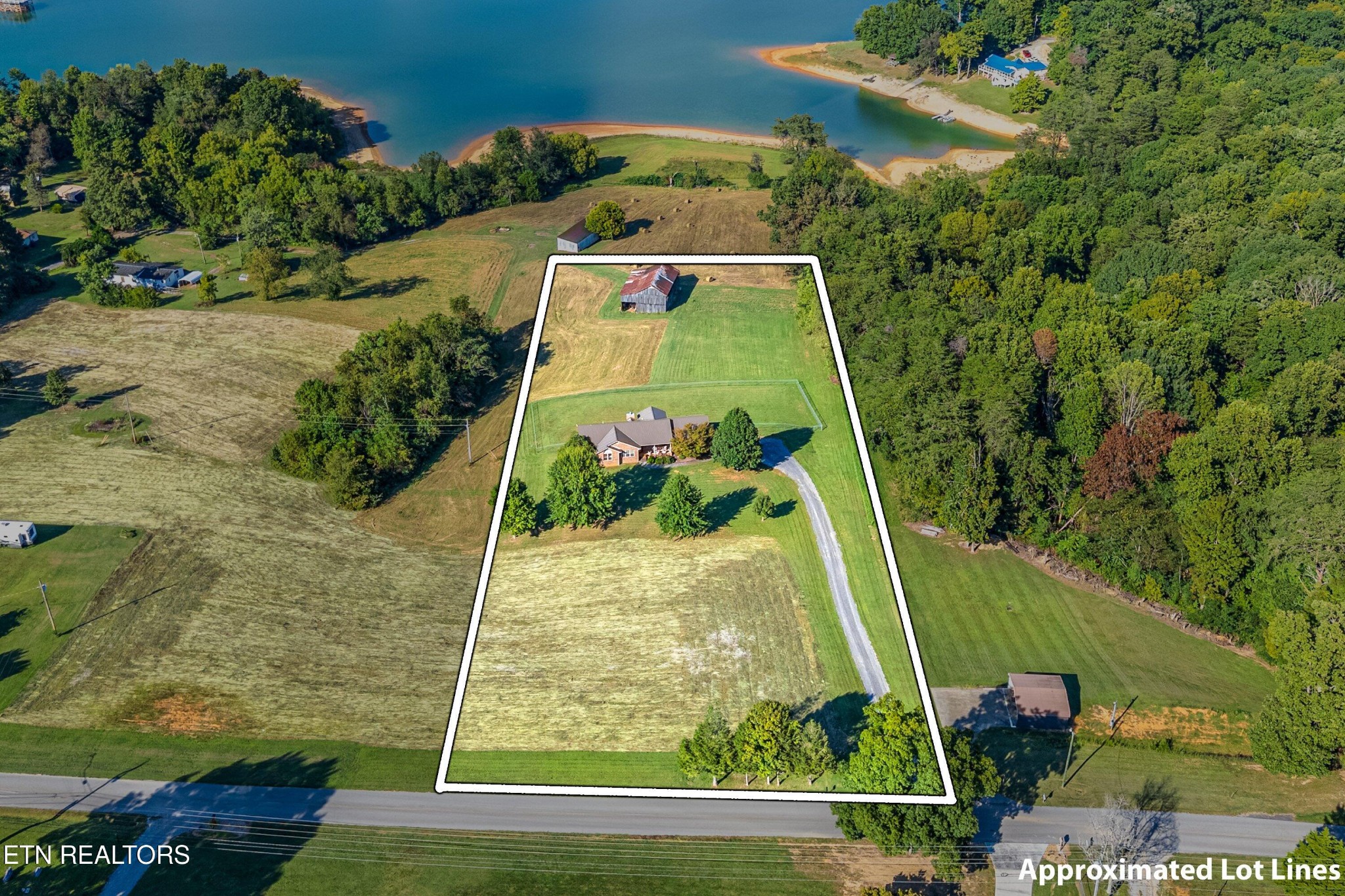 1789 Tater Hill Rd Property Photo 8