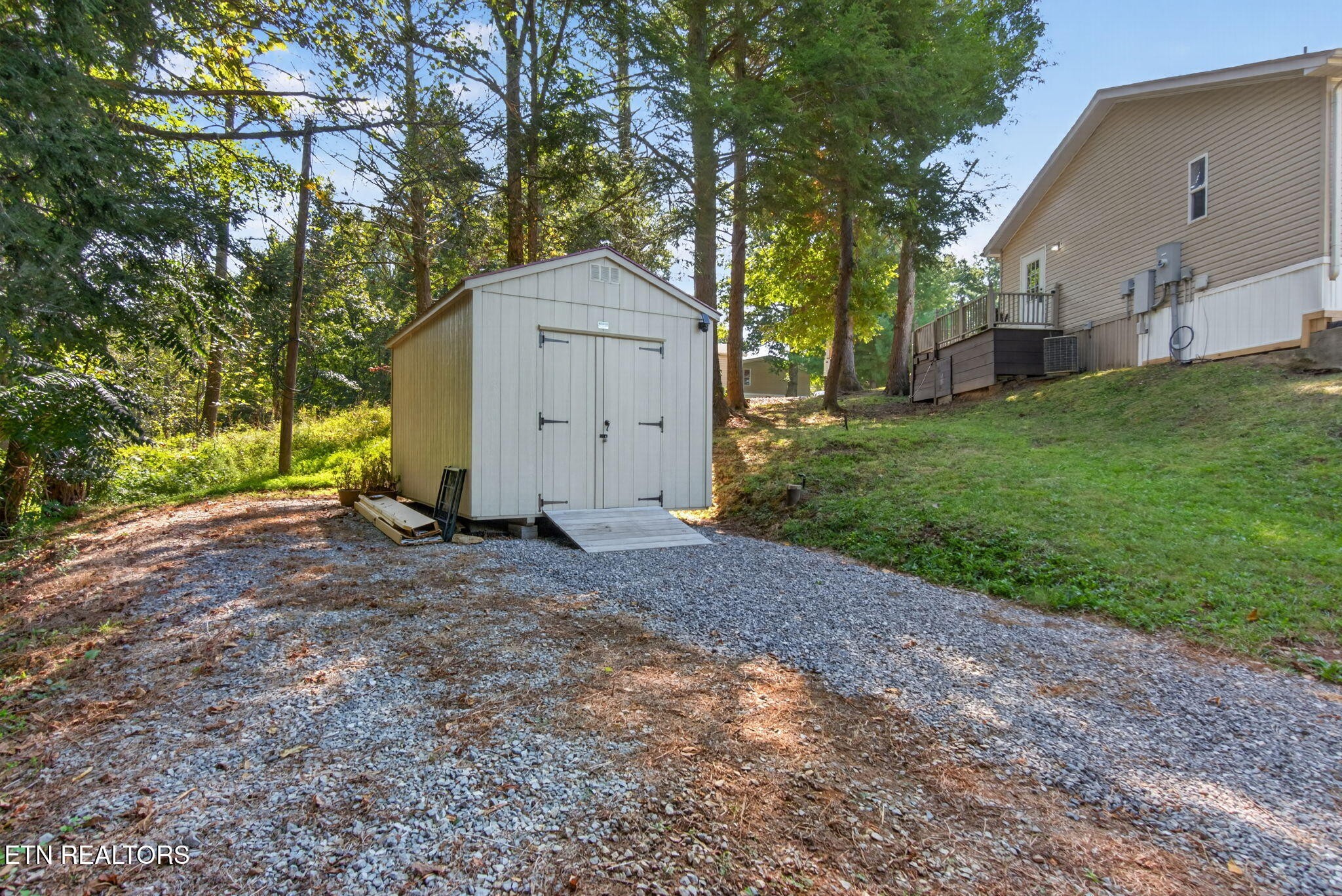 18726 Clarkrange Hwy Property Photo 4