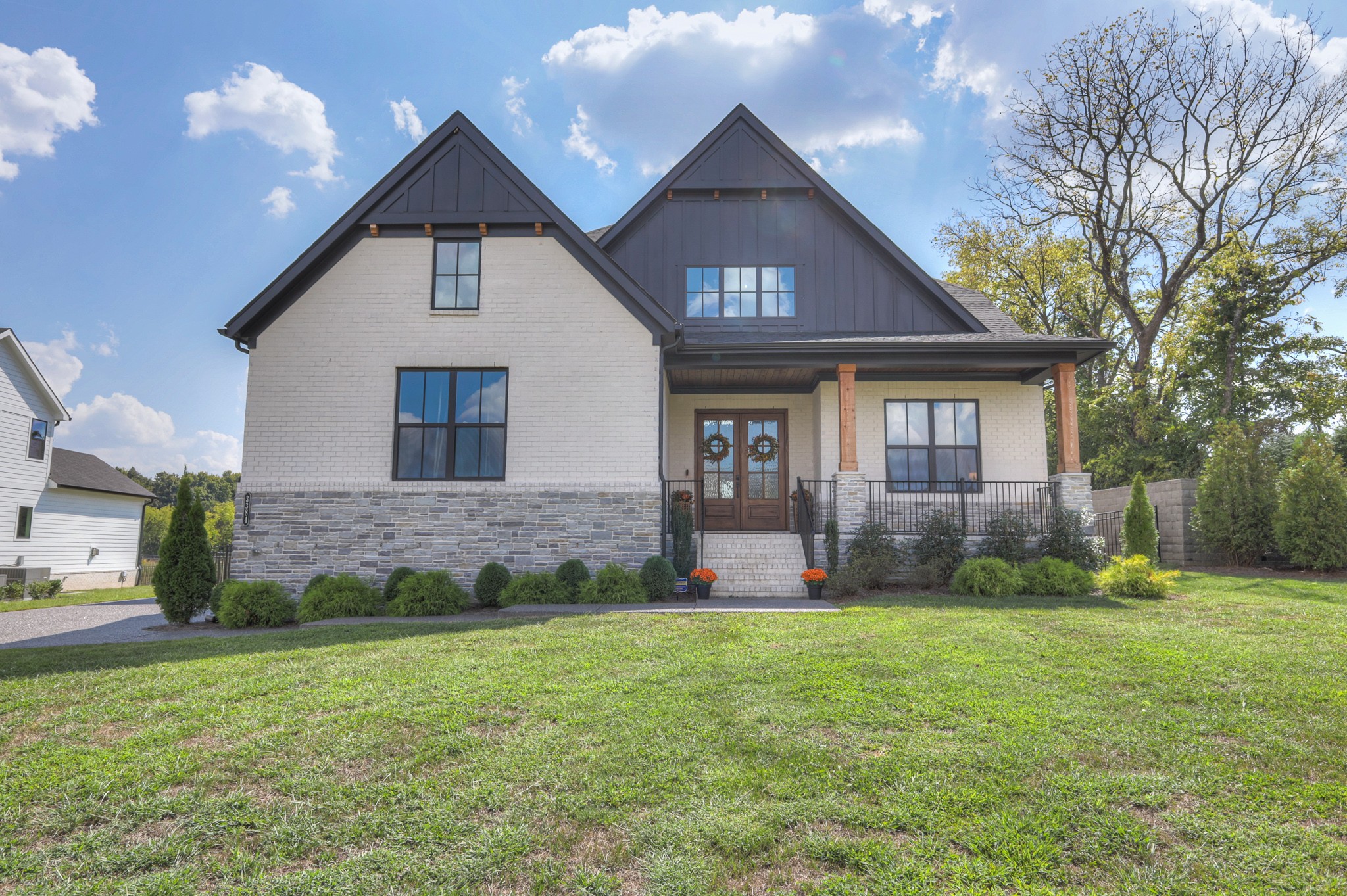 3384 Sarah Bee Ln Property Photo 1