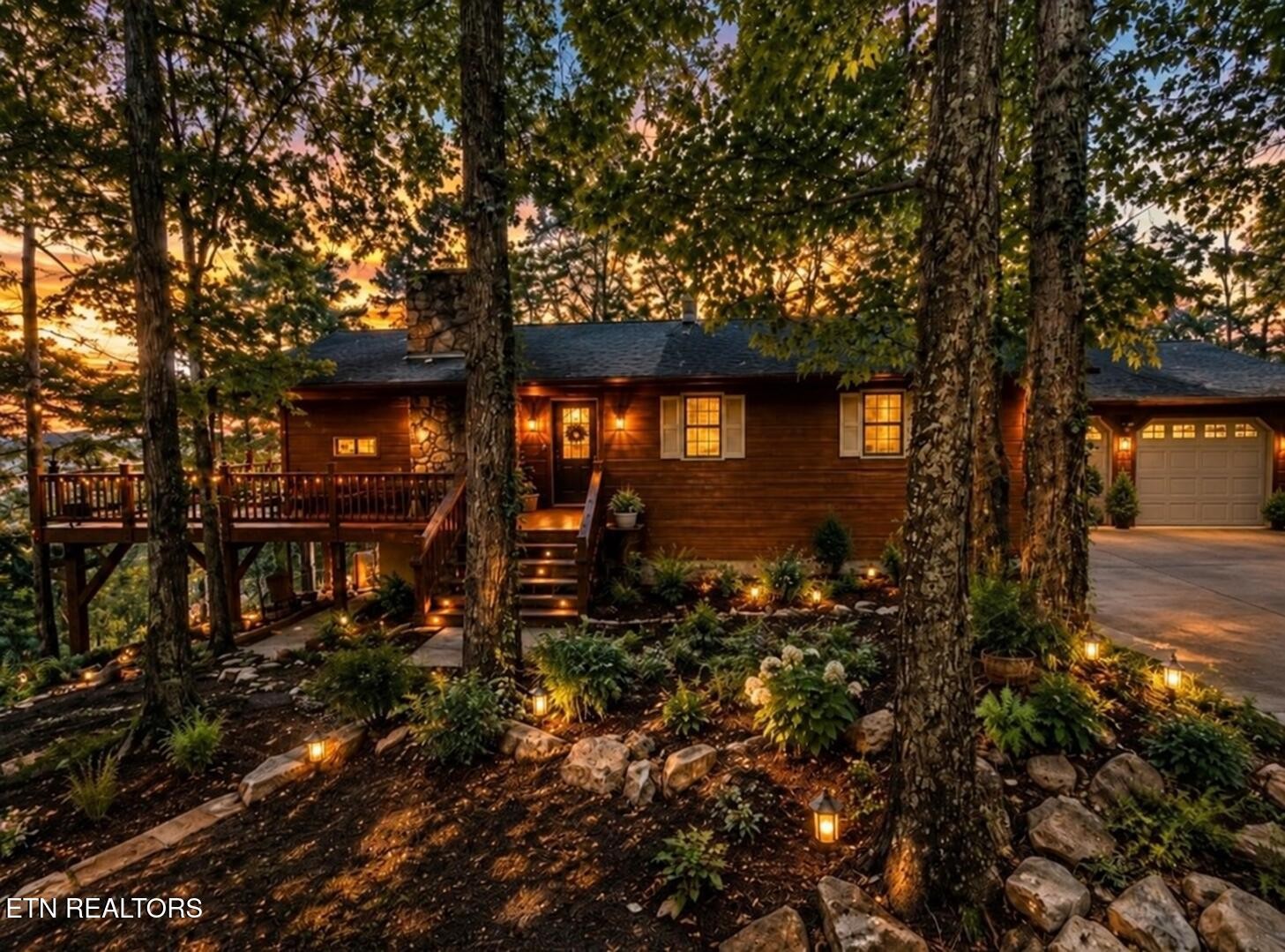 1001 Old Laurel Lane