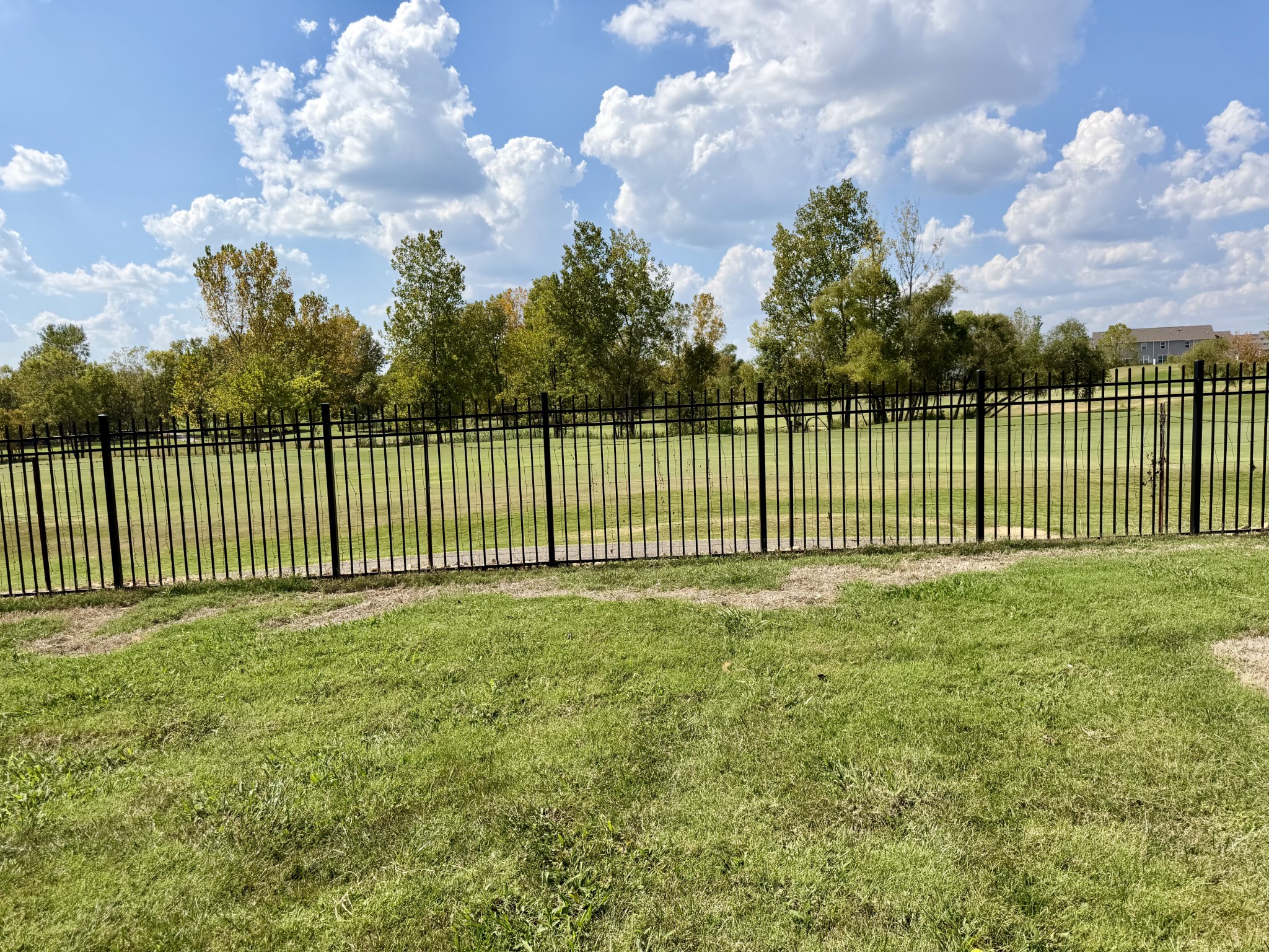 2063 Imagine Cir Property Photo 3