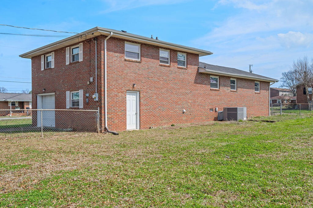 31 Jackson Way Property Photo 4