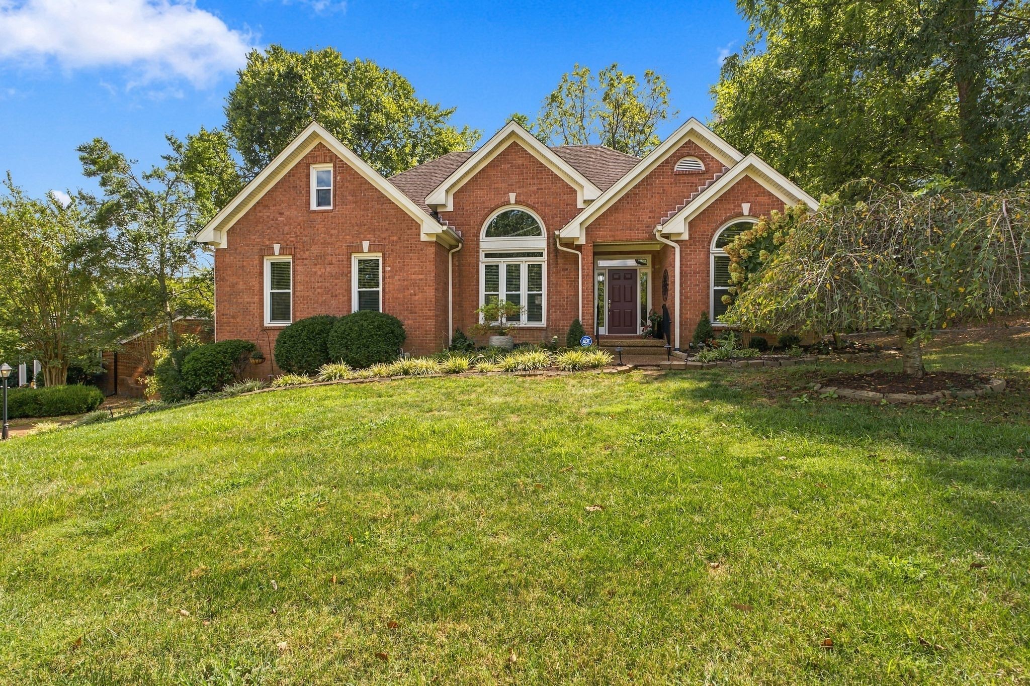 8207 Poplar Creek Rd Property Photo 1