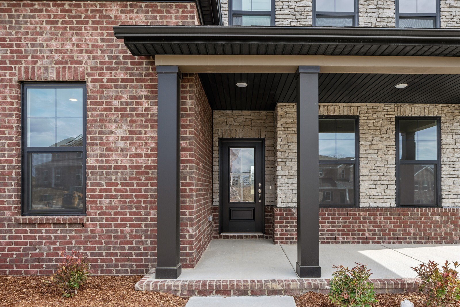 285 Johnnys Place Property Photo 4