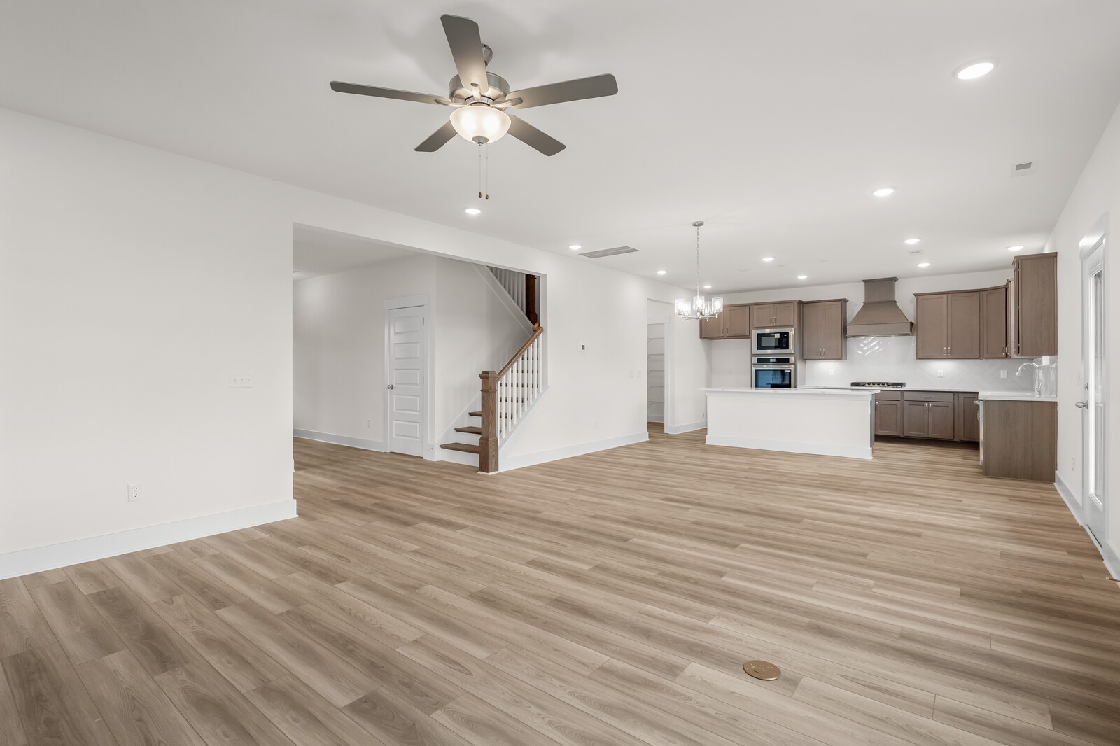 285 Johnnys Place Property Photo 14