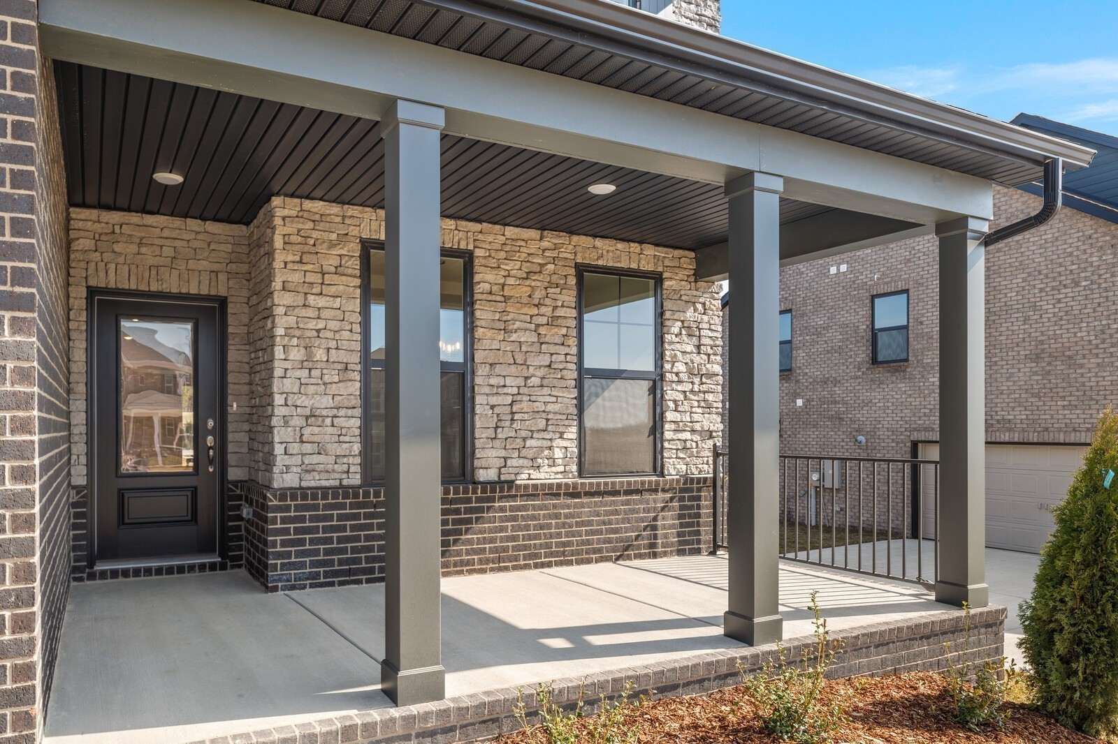 289 Johnnys Place Property Photo 4