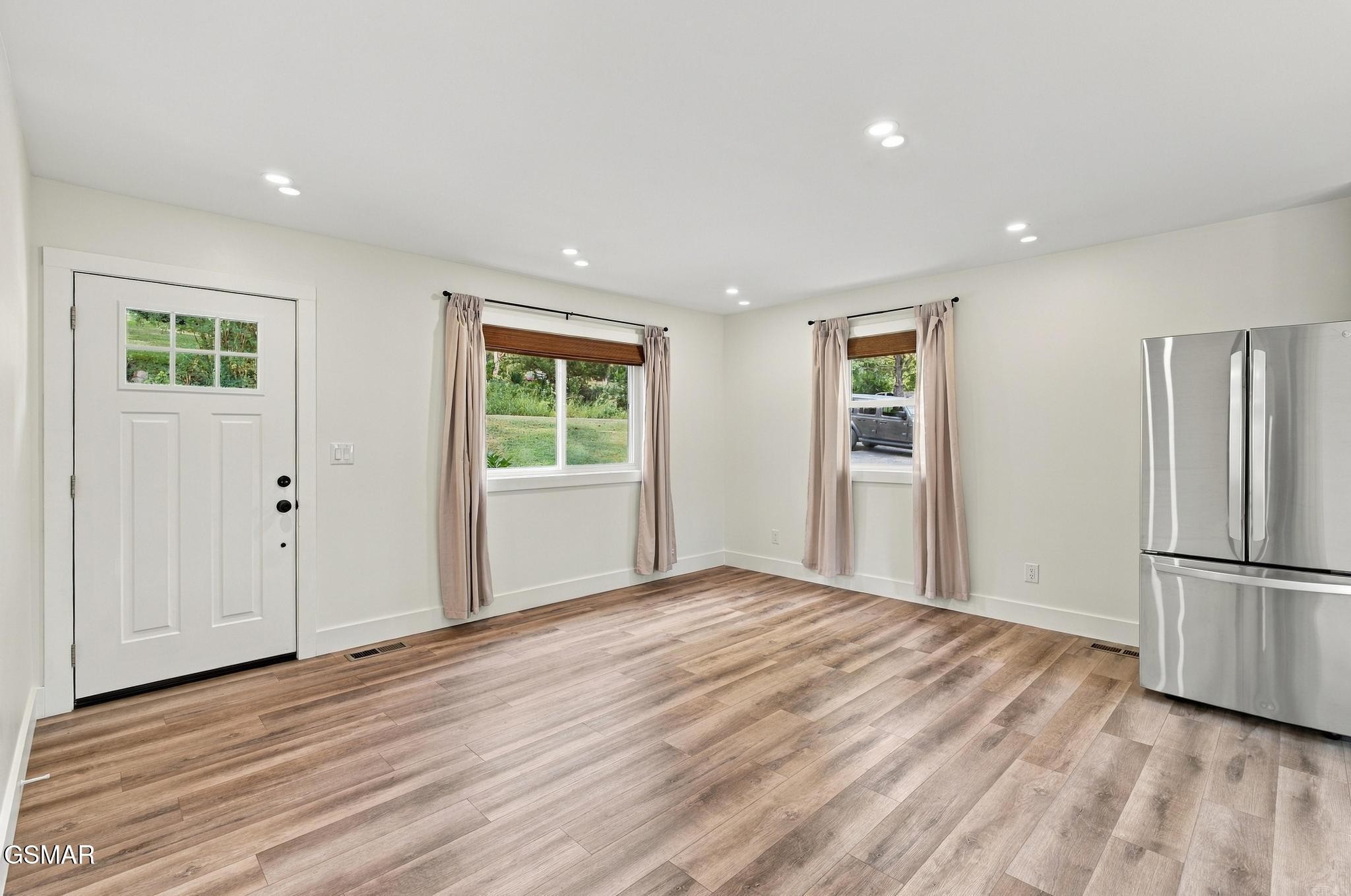 712 E Millers Cove Road Property Photo 11