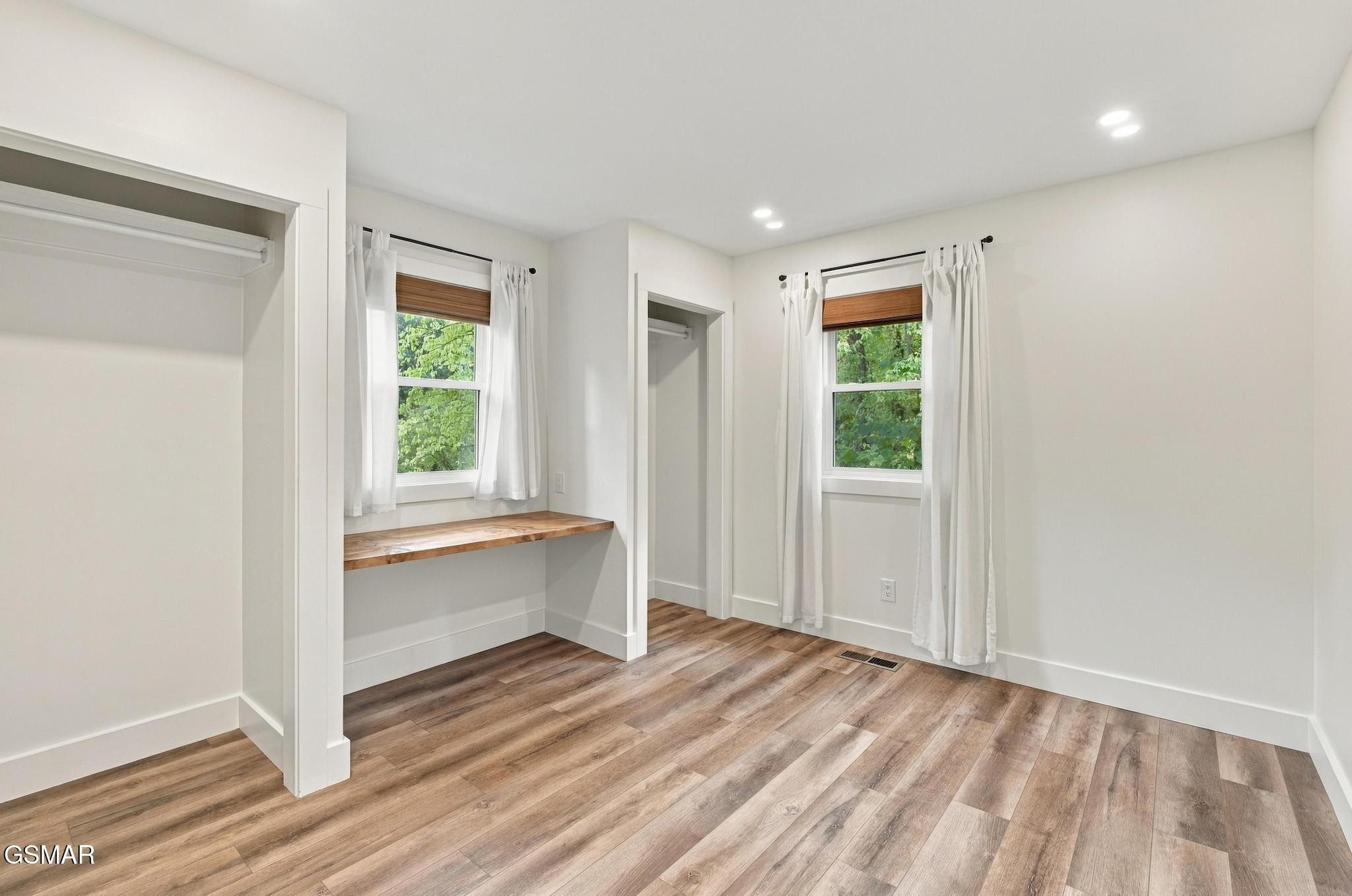 712 E Millers Cove Road Property Photo 17