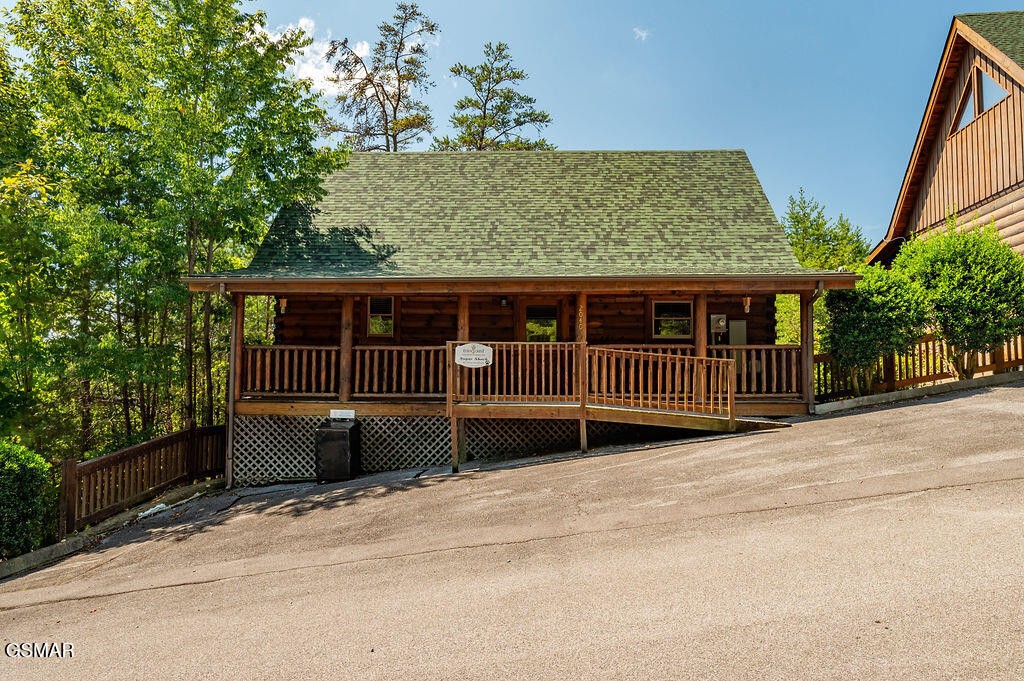 2040 Cougar Crossing Way Property Photo 1