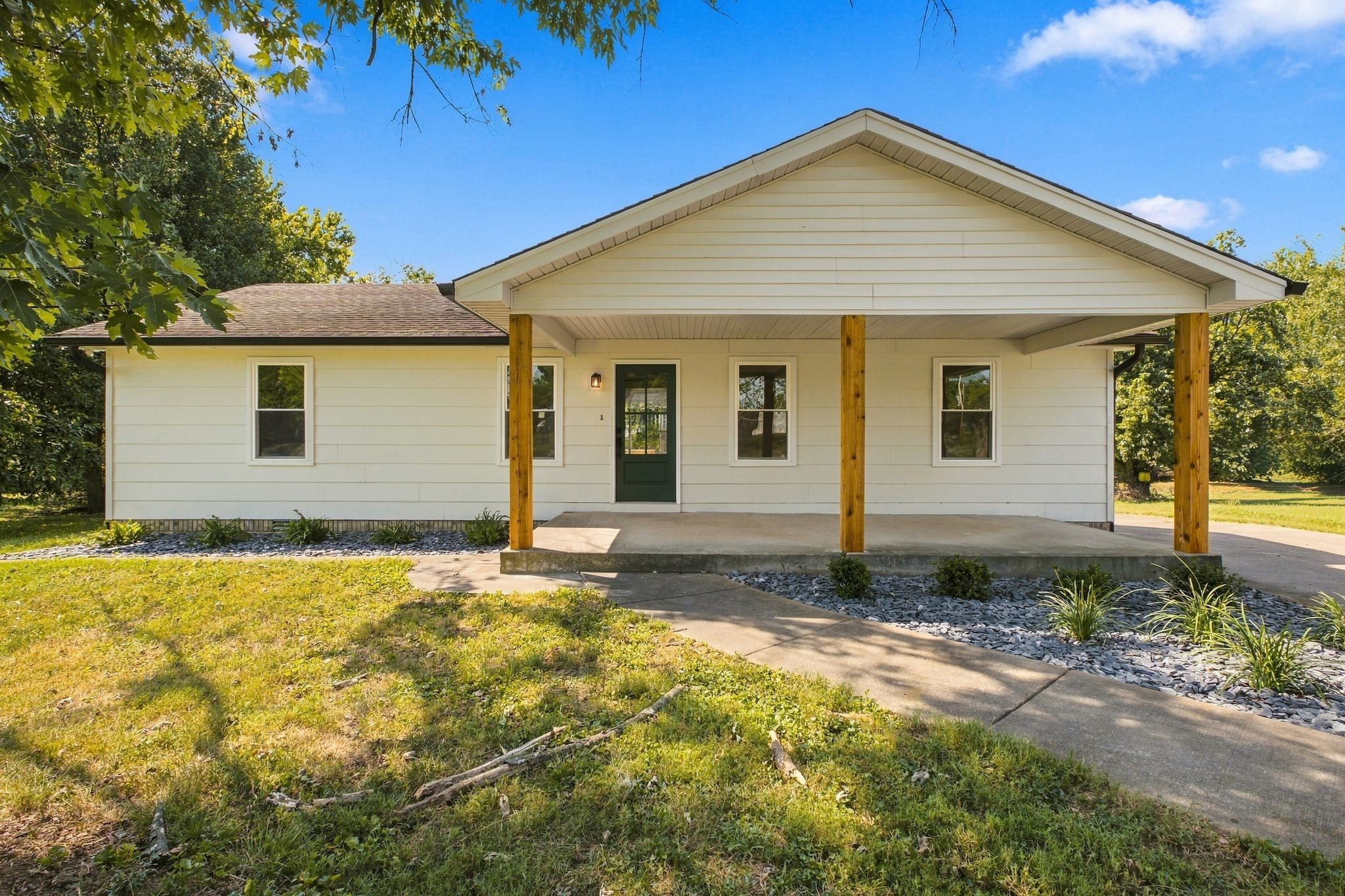 1521 Winding Way Cir Property Photo 1