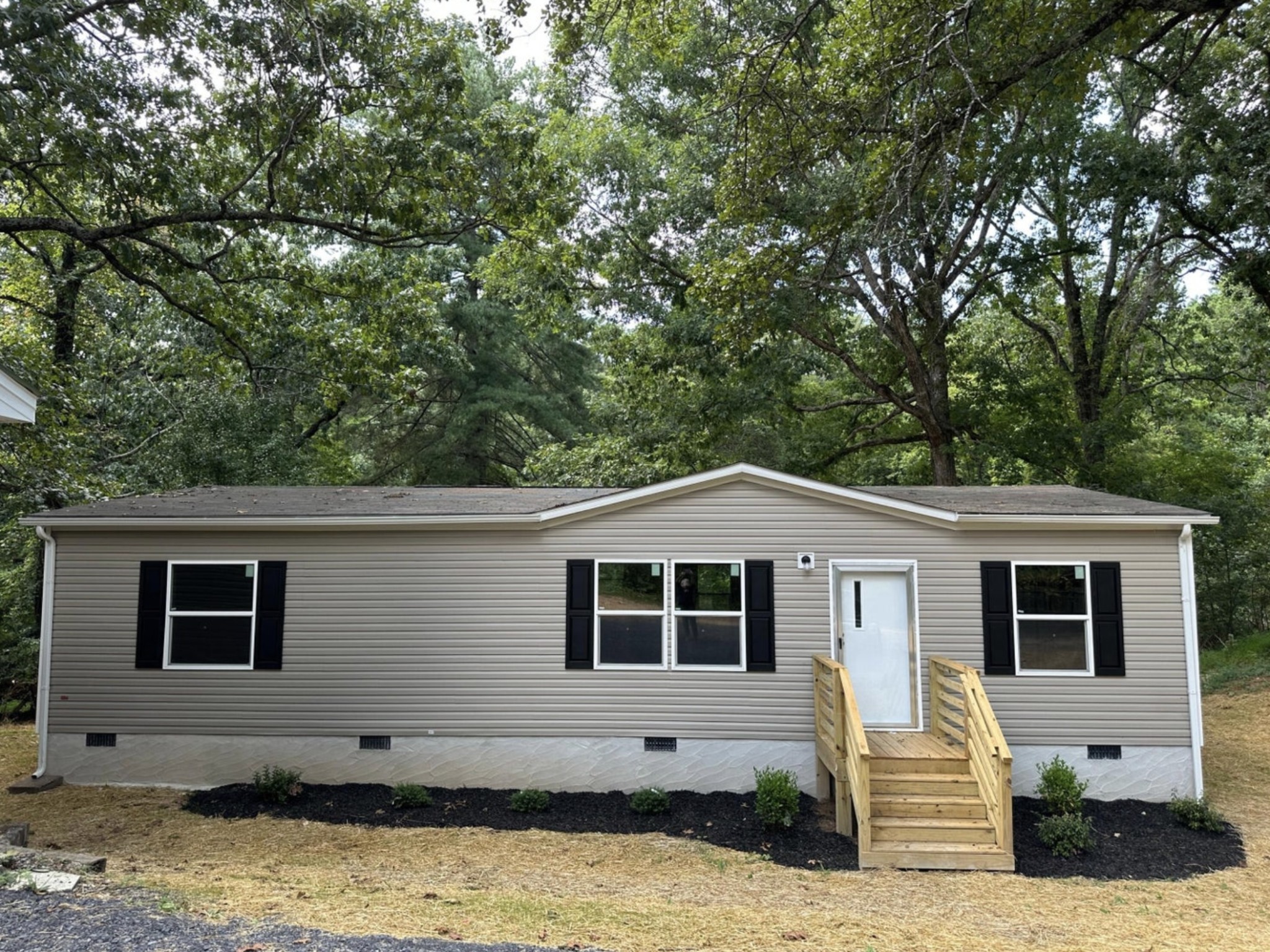 29 West Drive Property Photo 1