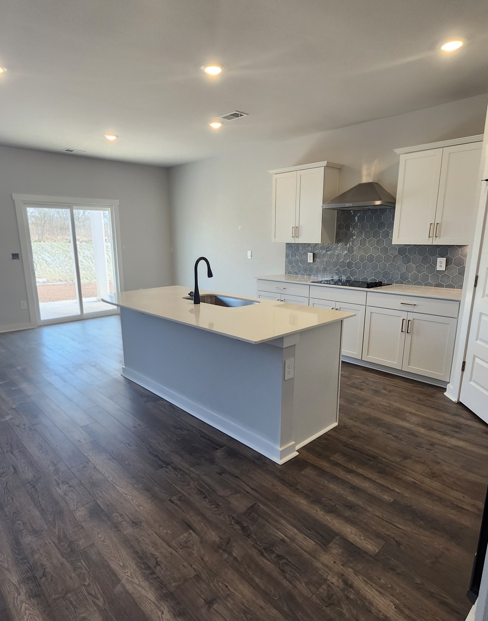 2045 Coriander Lane Property Photo 9