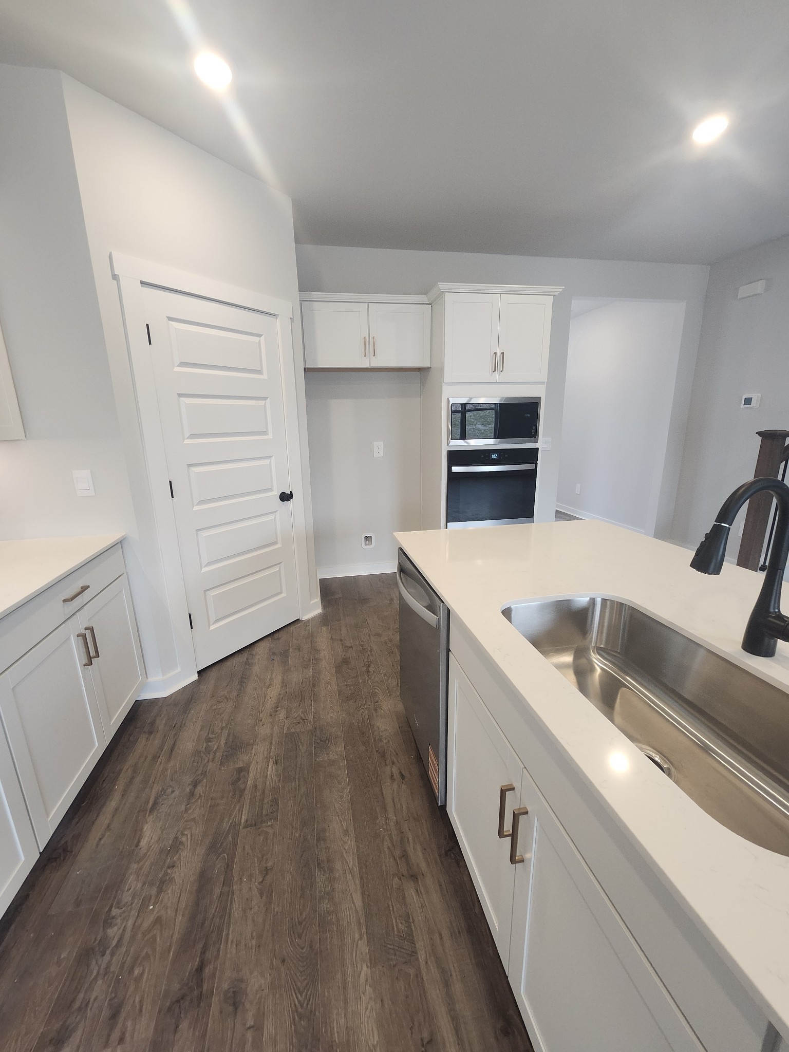 2045 Coriander Lane Property Photo 14