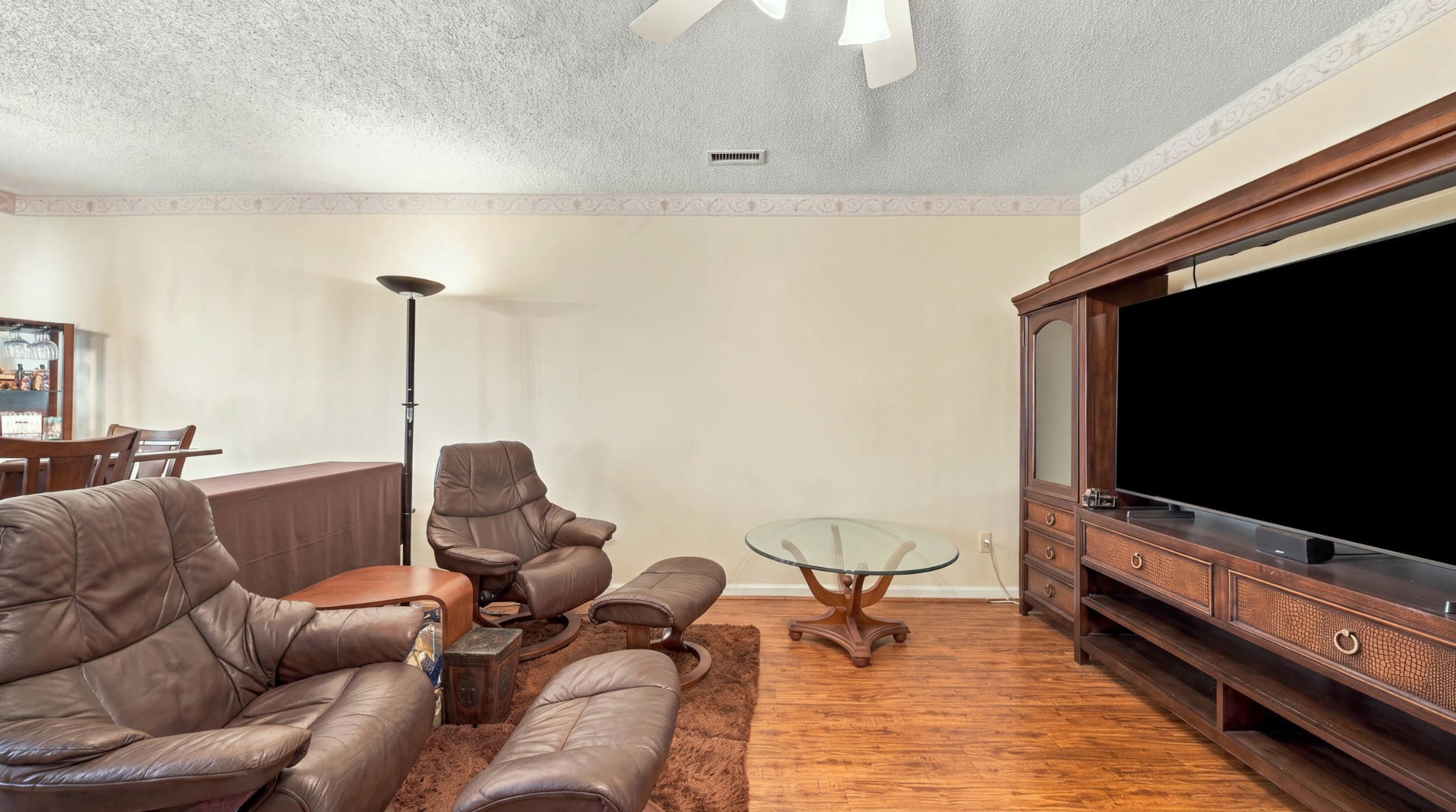 1233 Lenny Lane Property Photo 7
