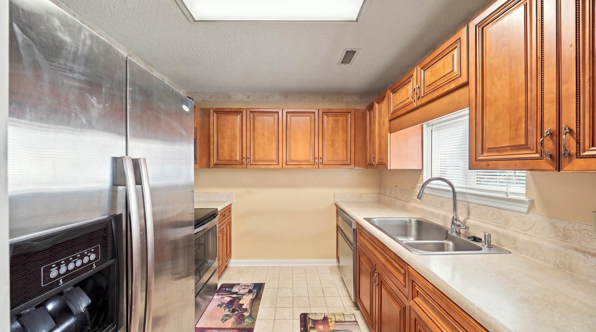 1233 Lenny Lane Property Photo 11