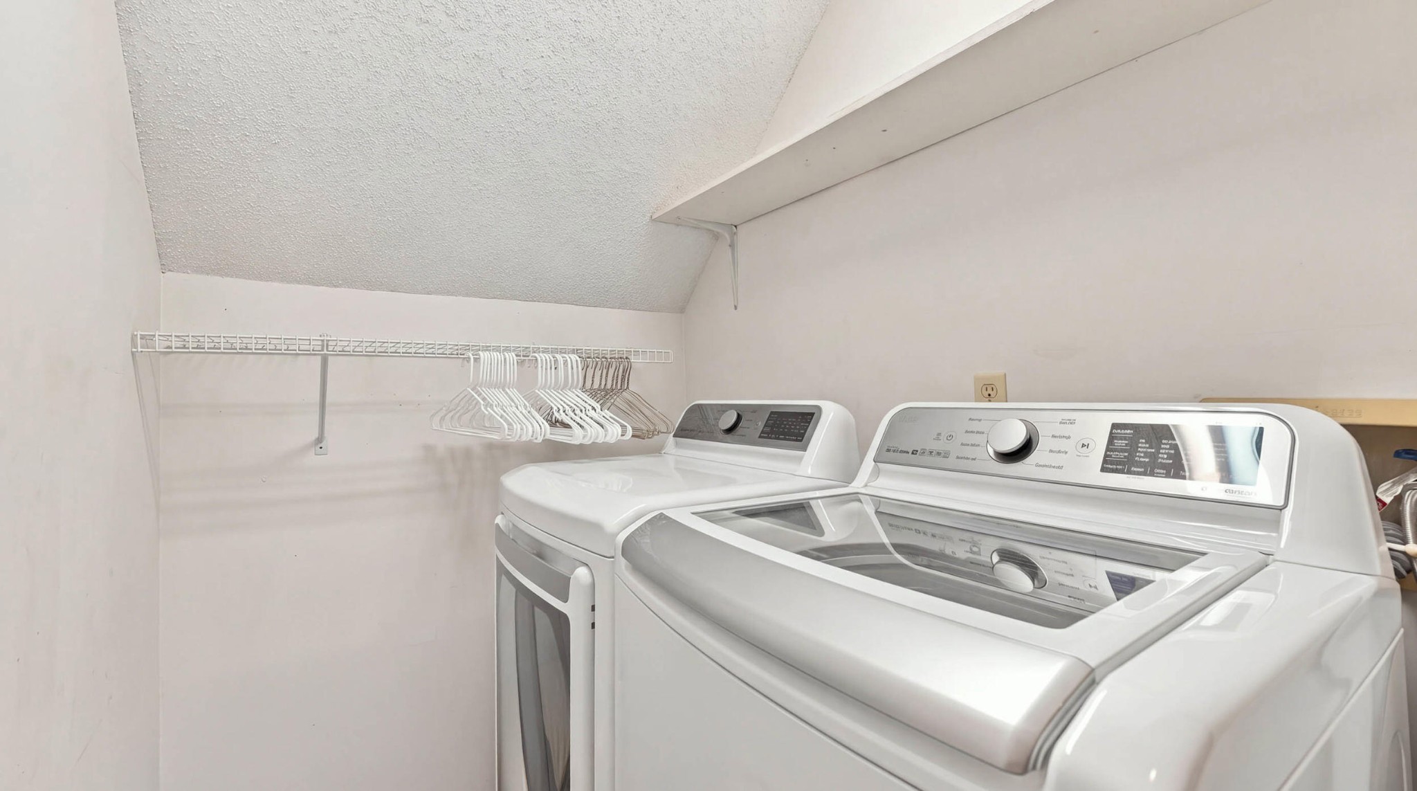 1233 Lenny Lane Property Photo 20