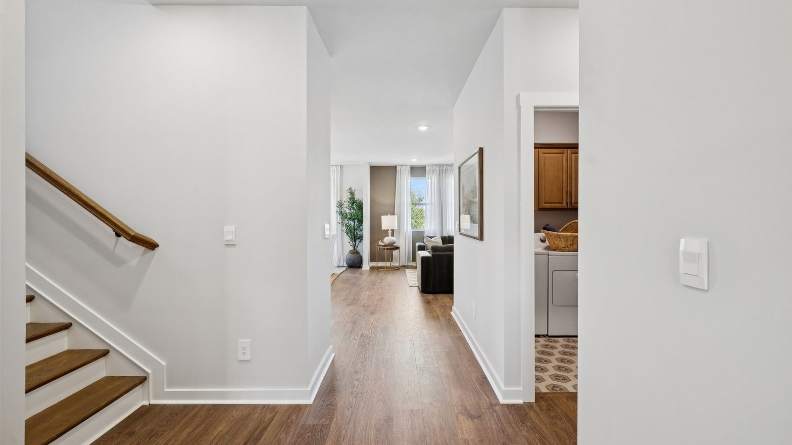 2020 Coriander Lane Property Photo 8