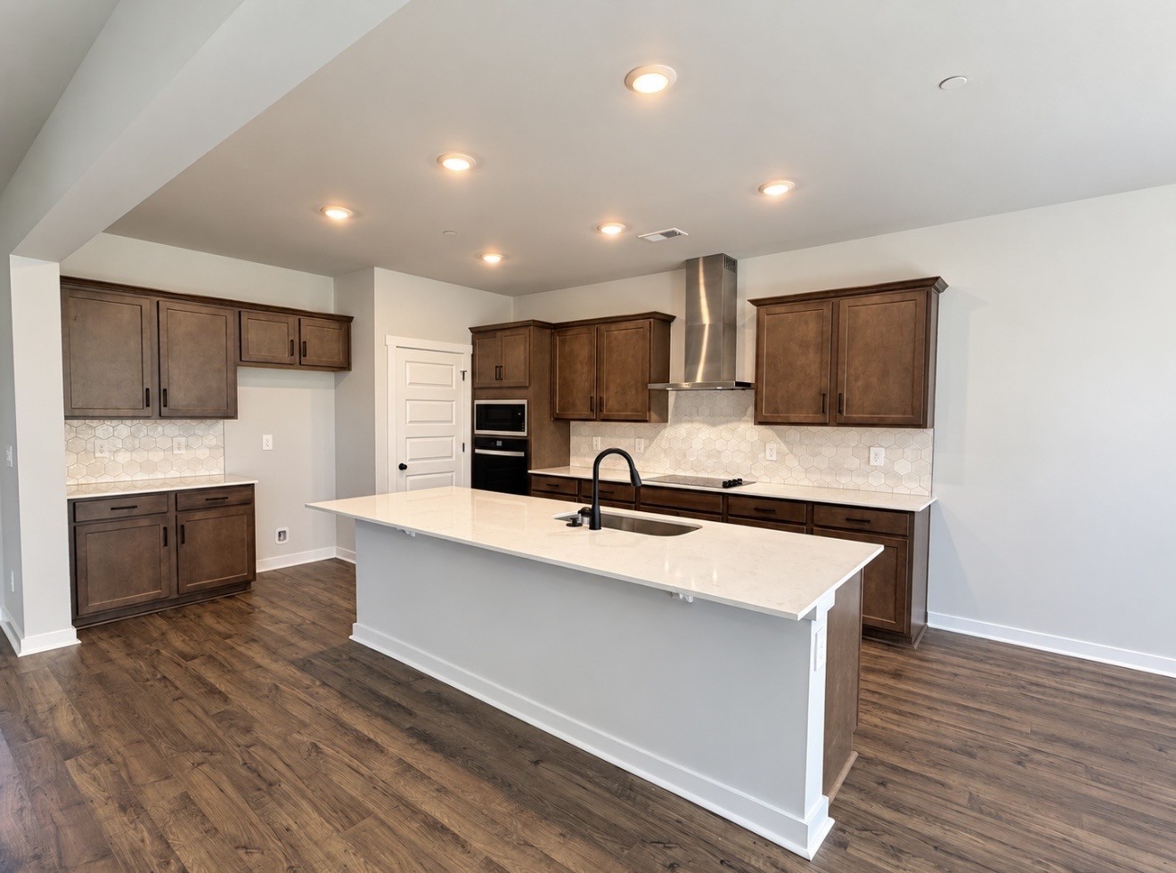 2013 Coriander Lane Property Photo 8
