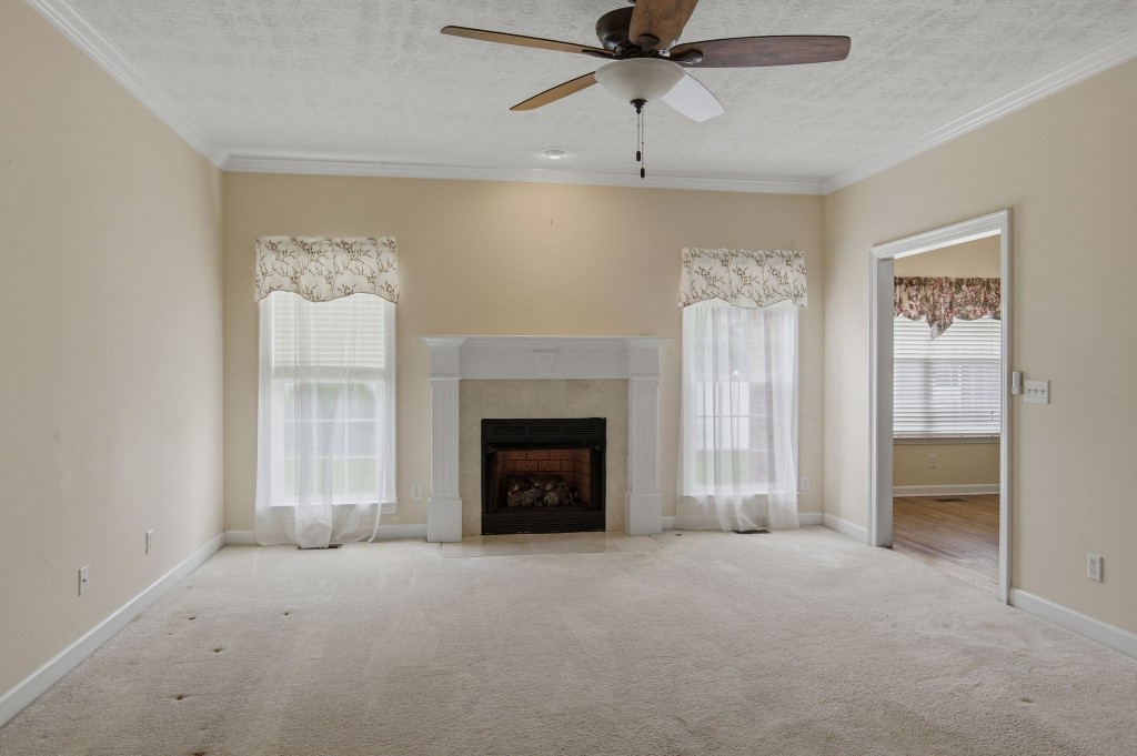 1201 Frinton Ct Property Photo 4