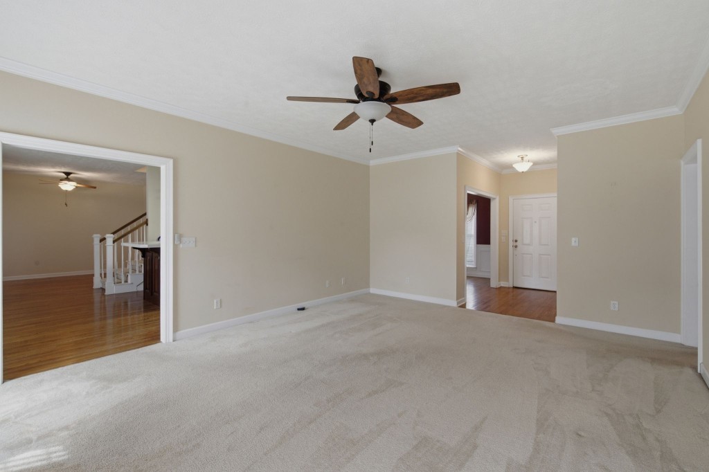 1201 Frinton Ct Property Photo 5