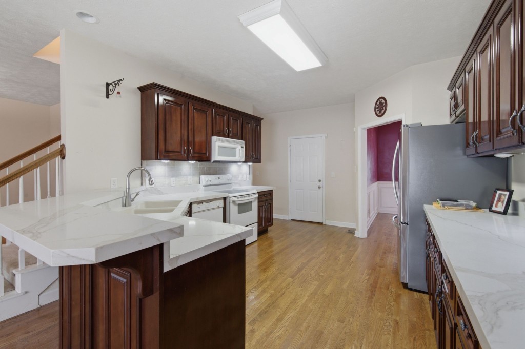 1201 Frinton Ct Property Photo 13