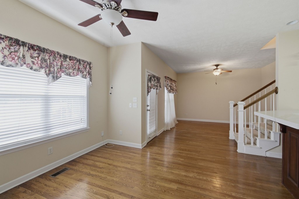 1201 Frinton Ct Property Photo 14