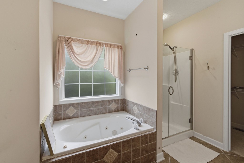 1201 Frinton Ct Property Photo 22