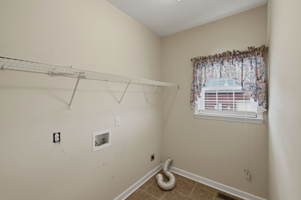 1201 Frinton Ct Property Photo 24