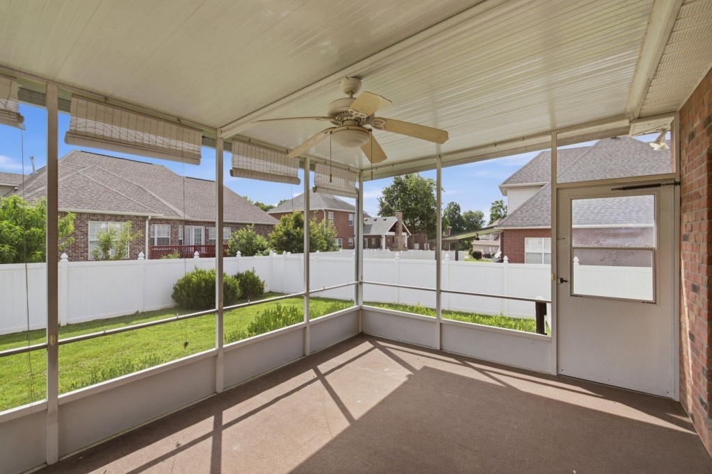 1201 Frinton Ct Property Photo 33