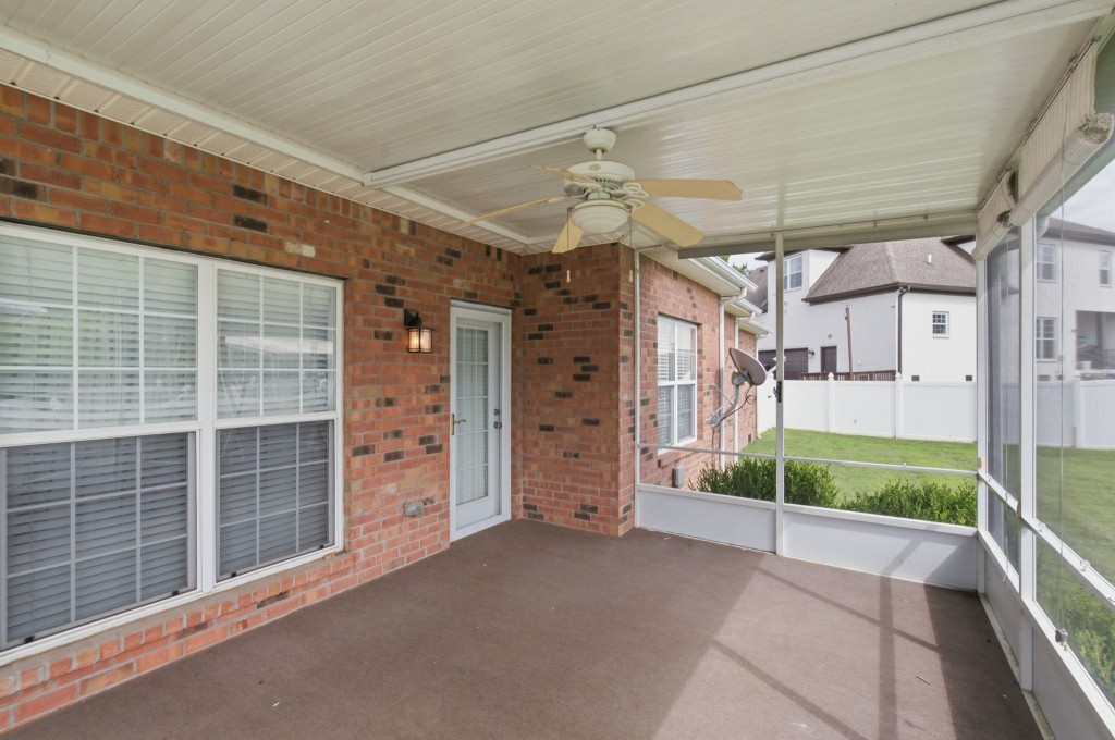 1201 Frinton Ct Property Photo 34