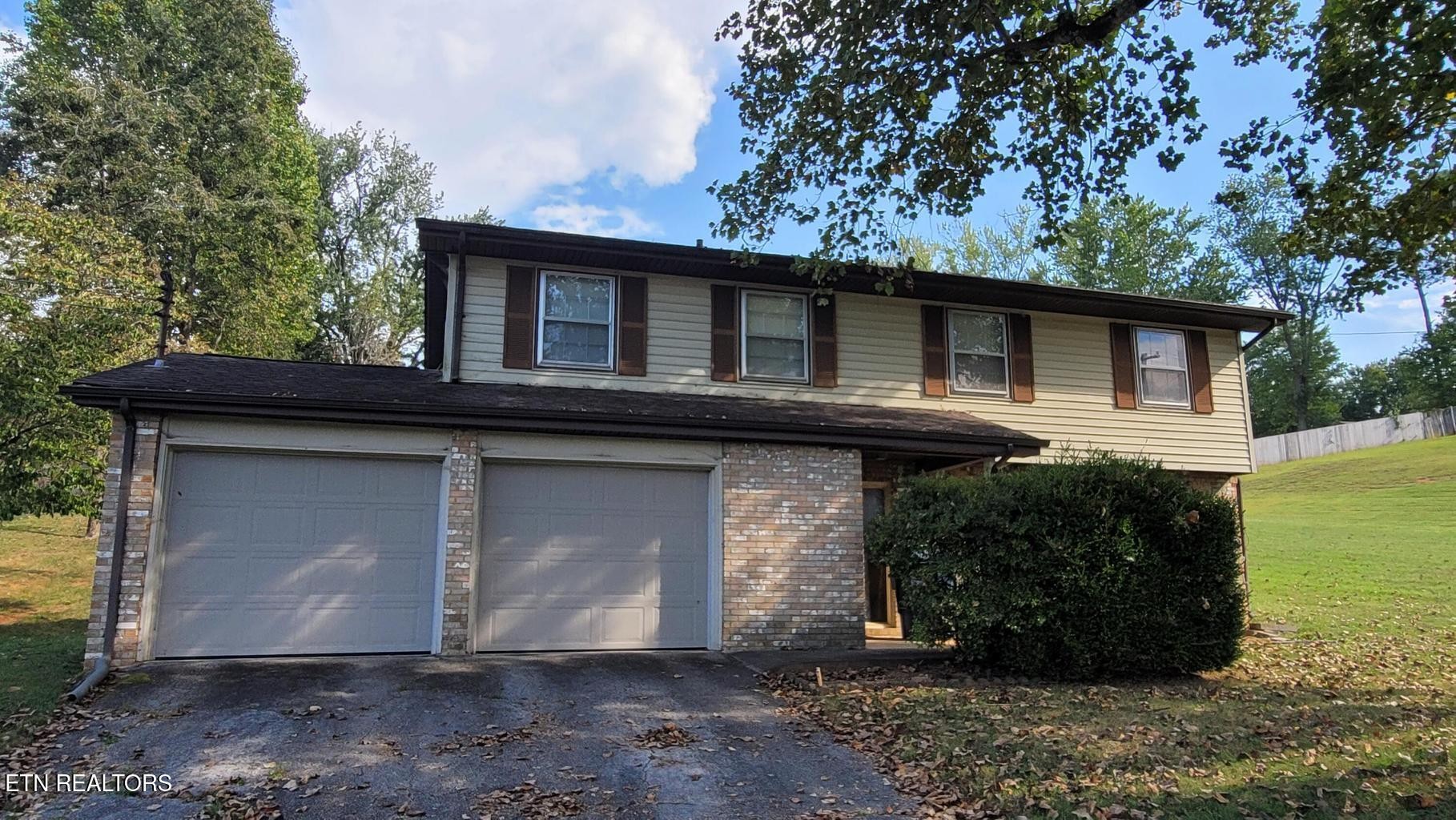 200 Highland View Drive