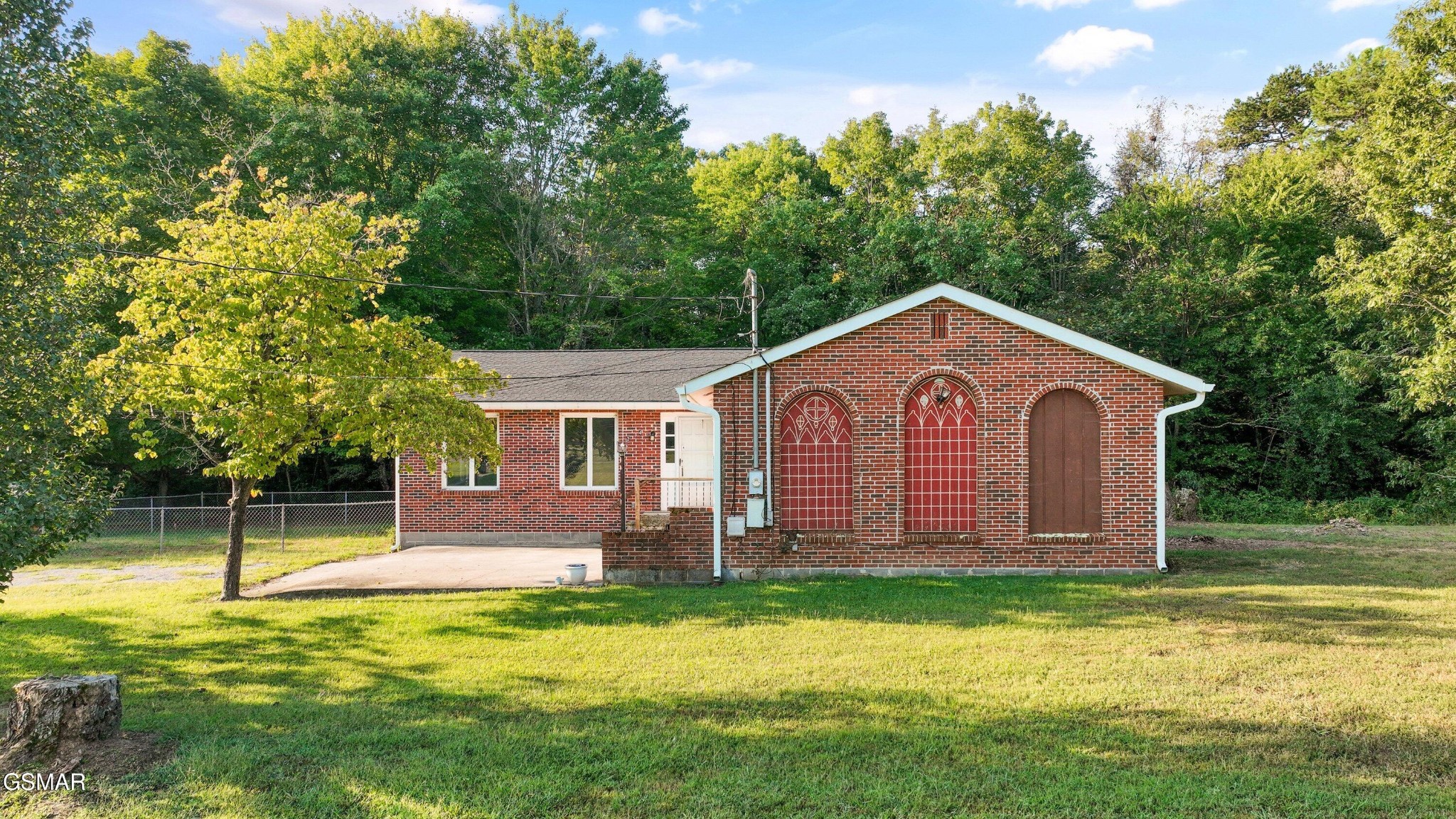 204 New Center Road Property Photo 1