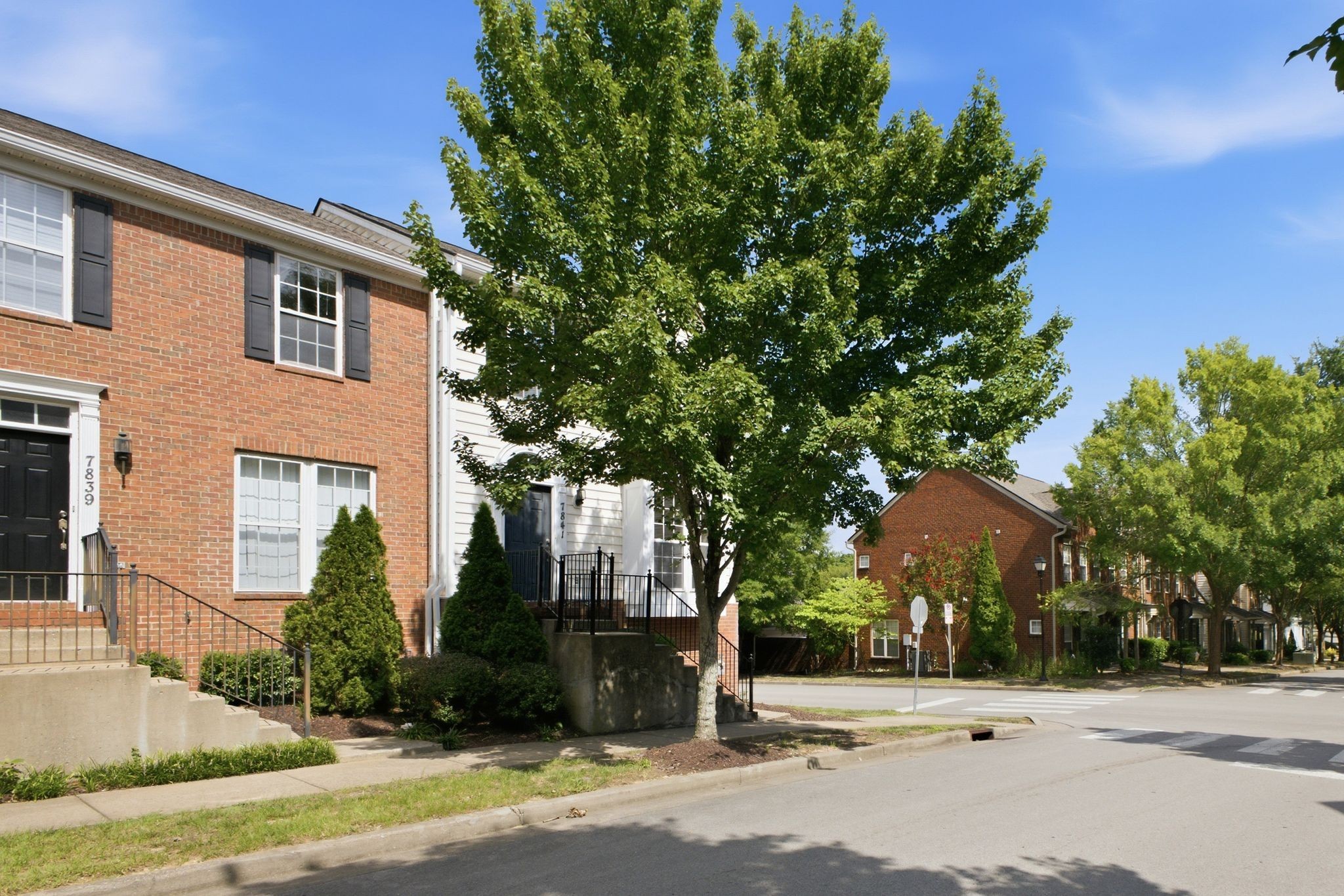 7841 Heaton Way Property Photo 4