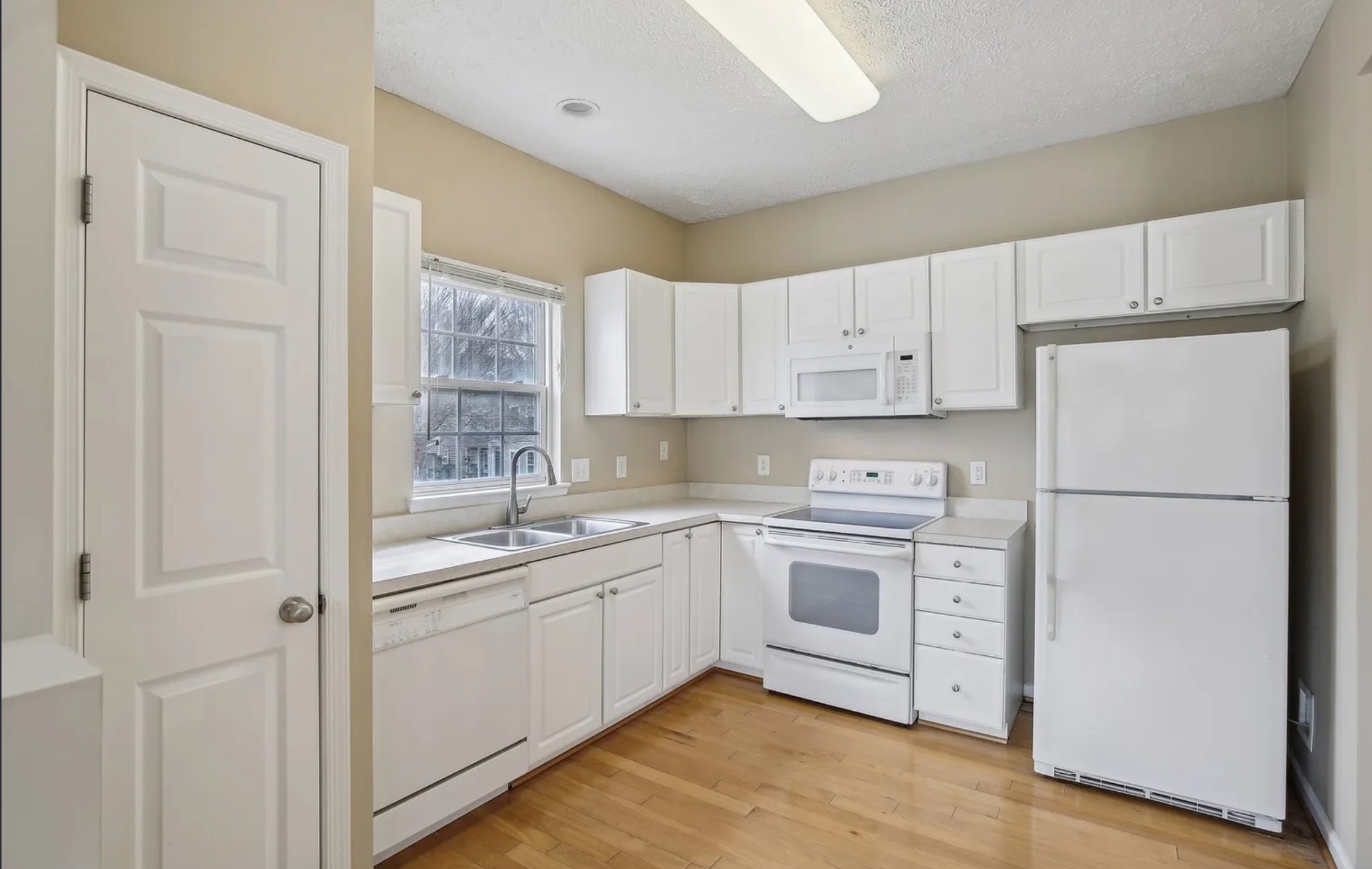 7841 Heaton Way Property Photo 16