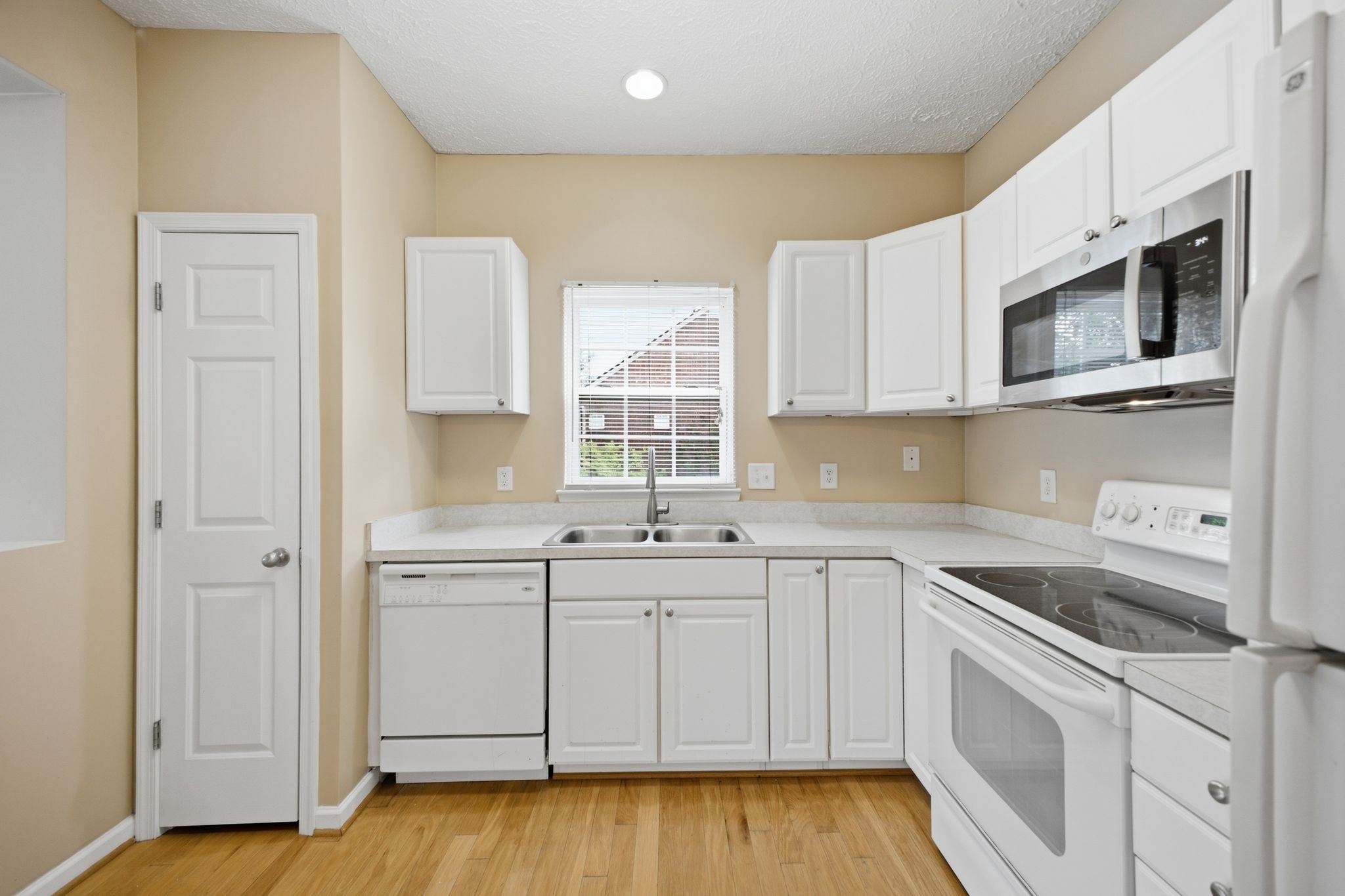 7841 Heaton Way Property Photo 18