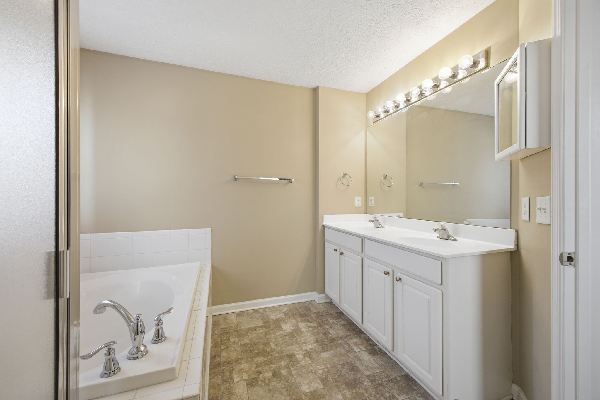 7841 Heaton Way Property Photo 26