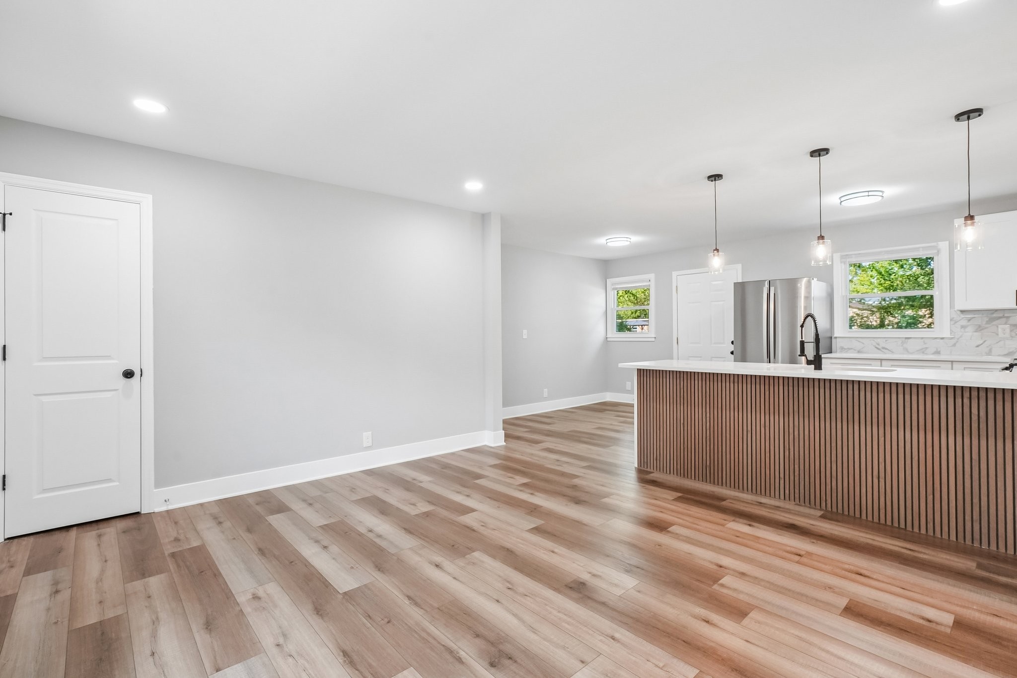 1611 Eagle St Property Photo 8