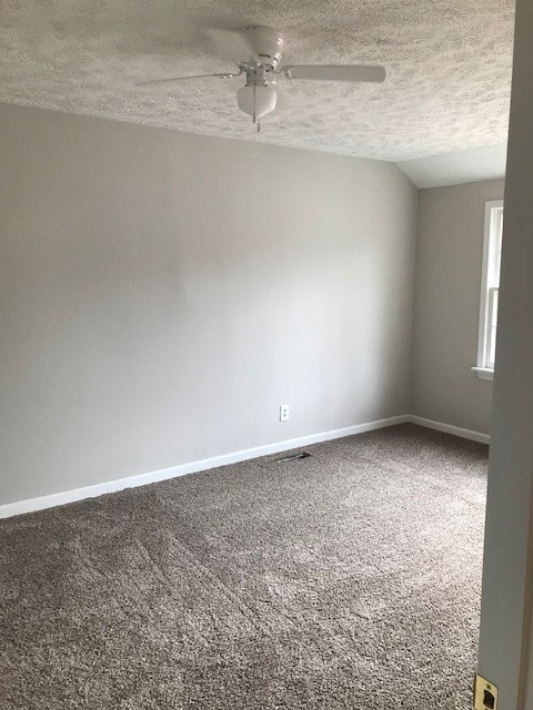 606 Lynn St Property Photo 17