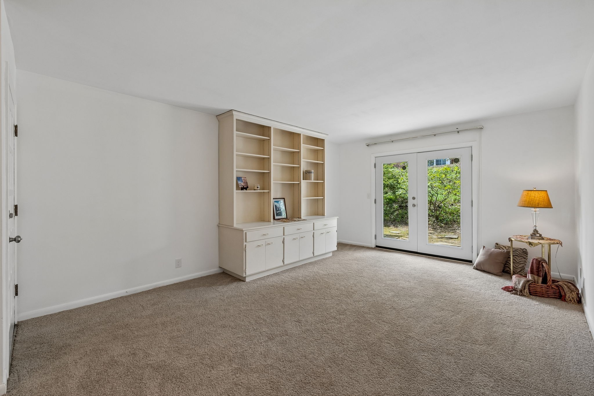 2116 Hobbs Rd Property Photo 14