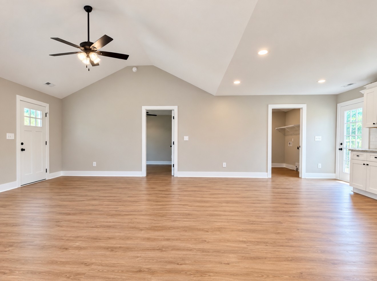 111 Cherokee Trail Property Photo 12