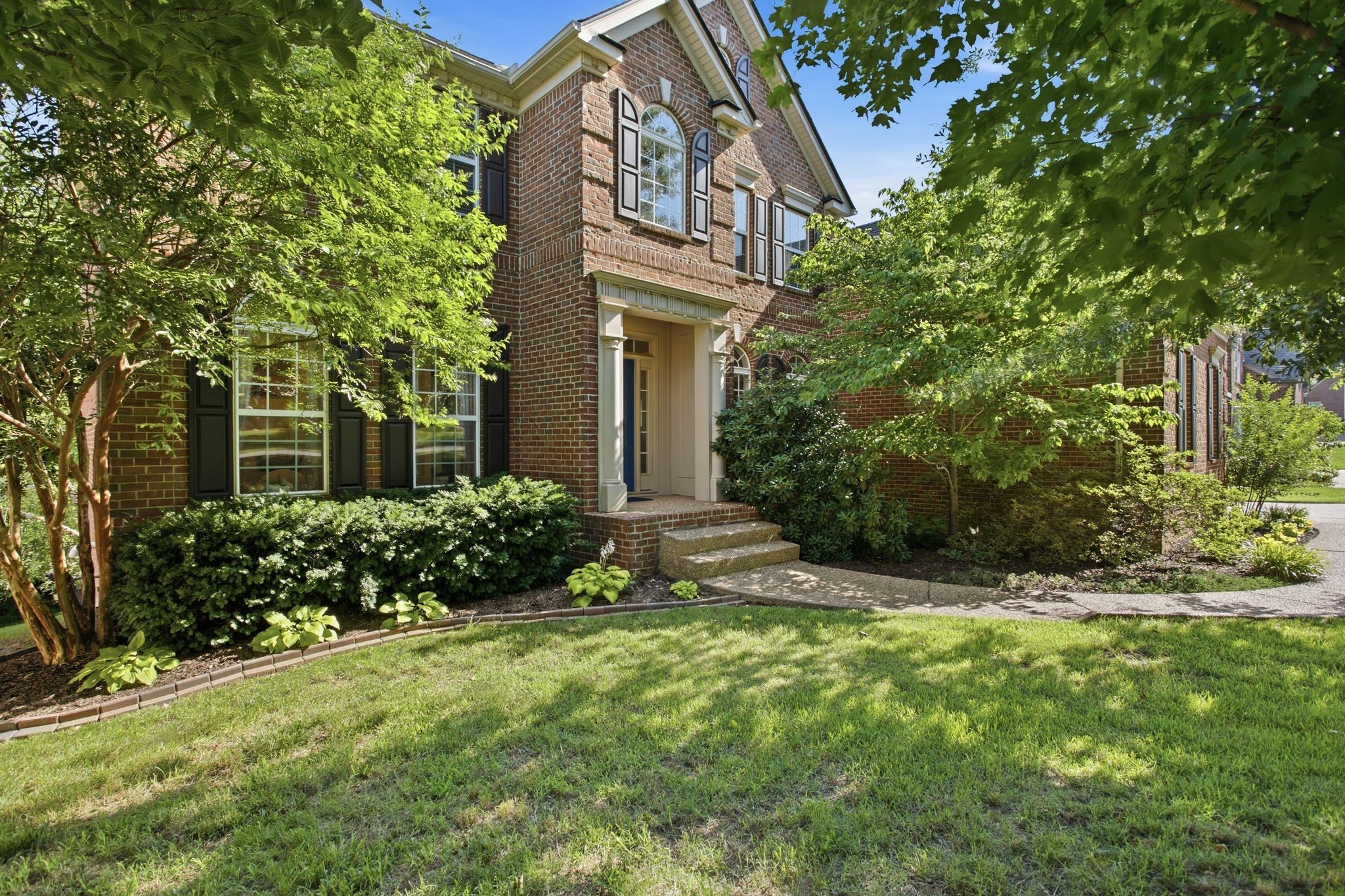 1122 Pin Oak Ln Property Photo 1