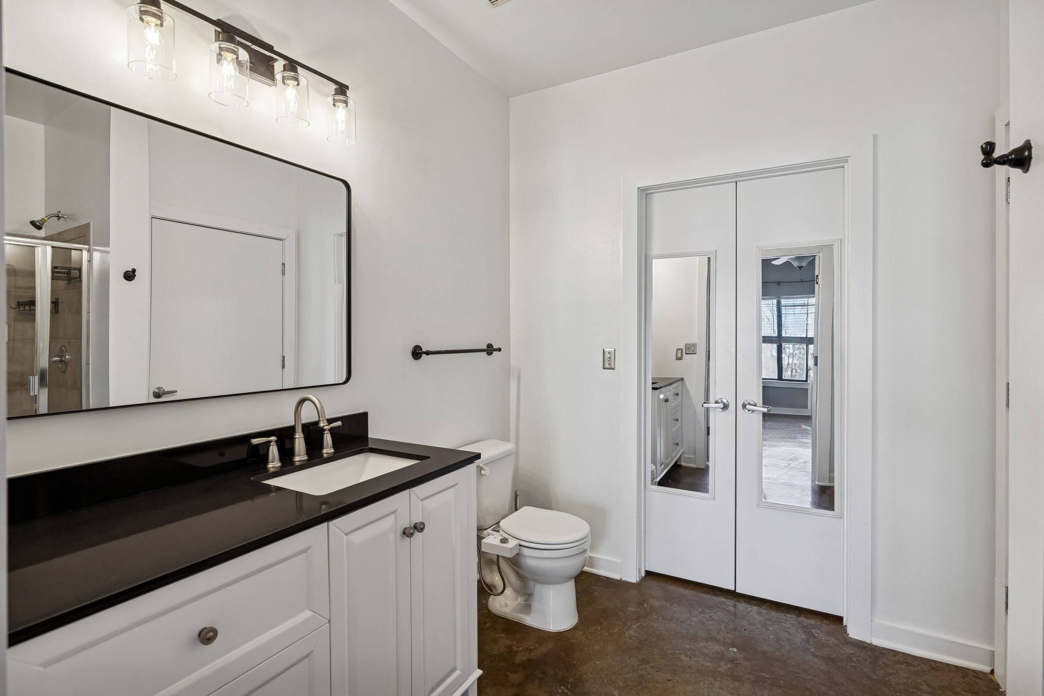 1803 Broadway Property Photo 5